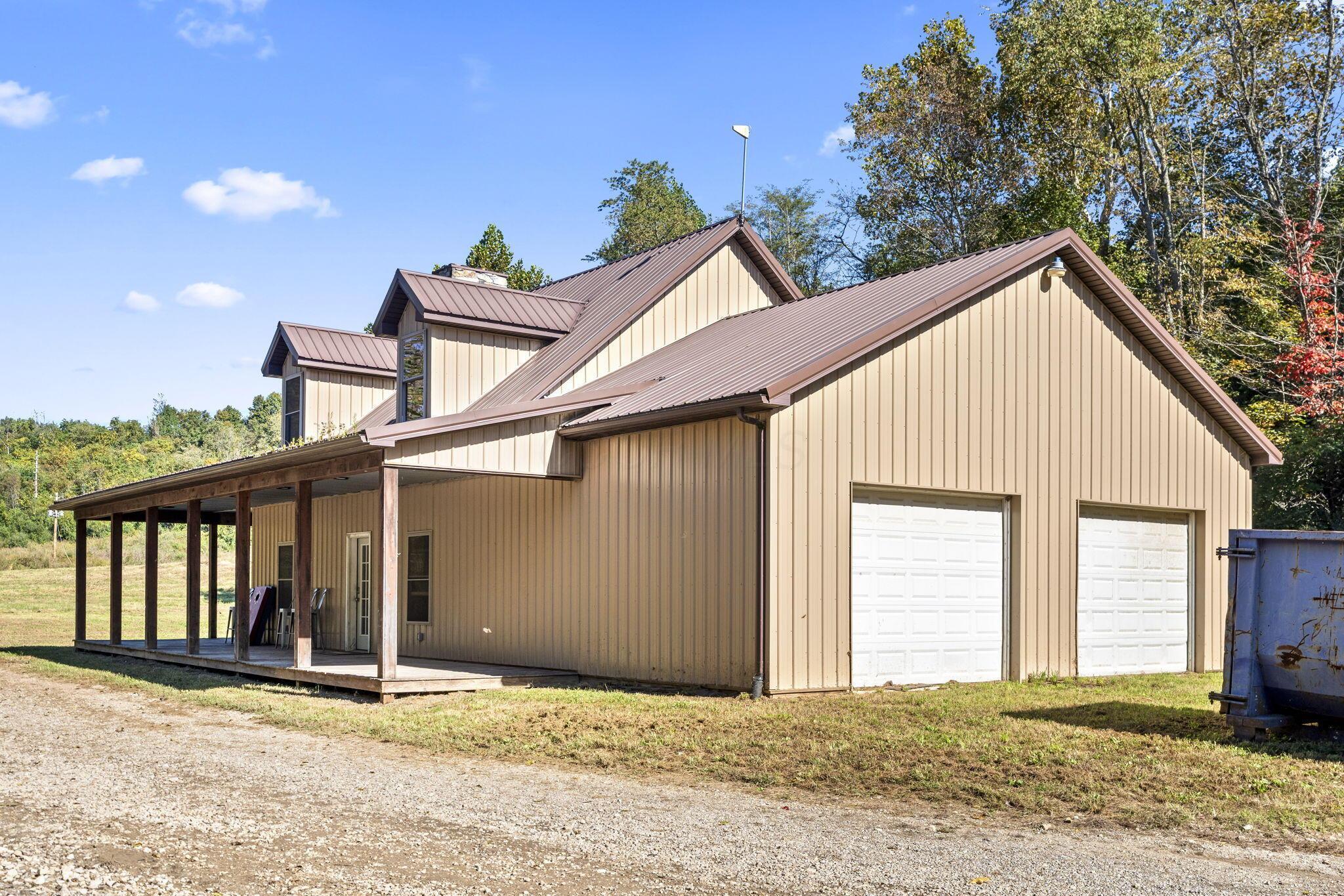 15909 Middlefork Road Property Photo 2