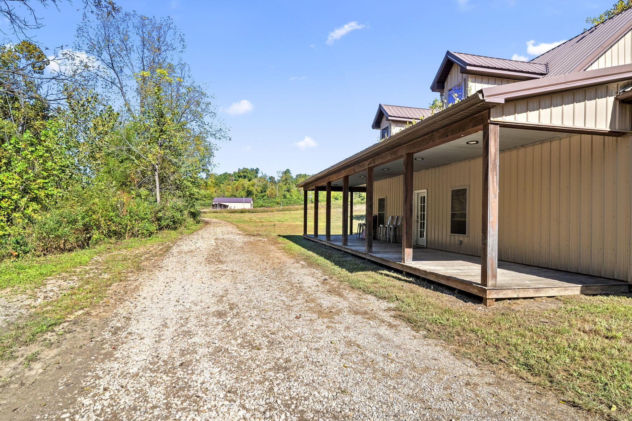 15909 Middlefork Road Property Photo 6