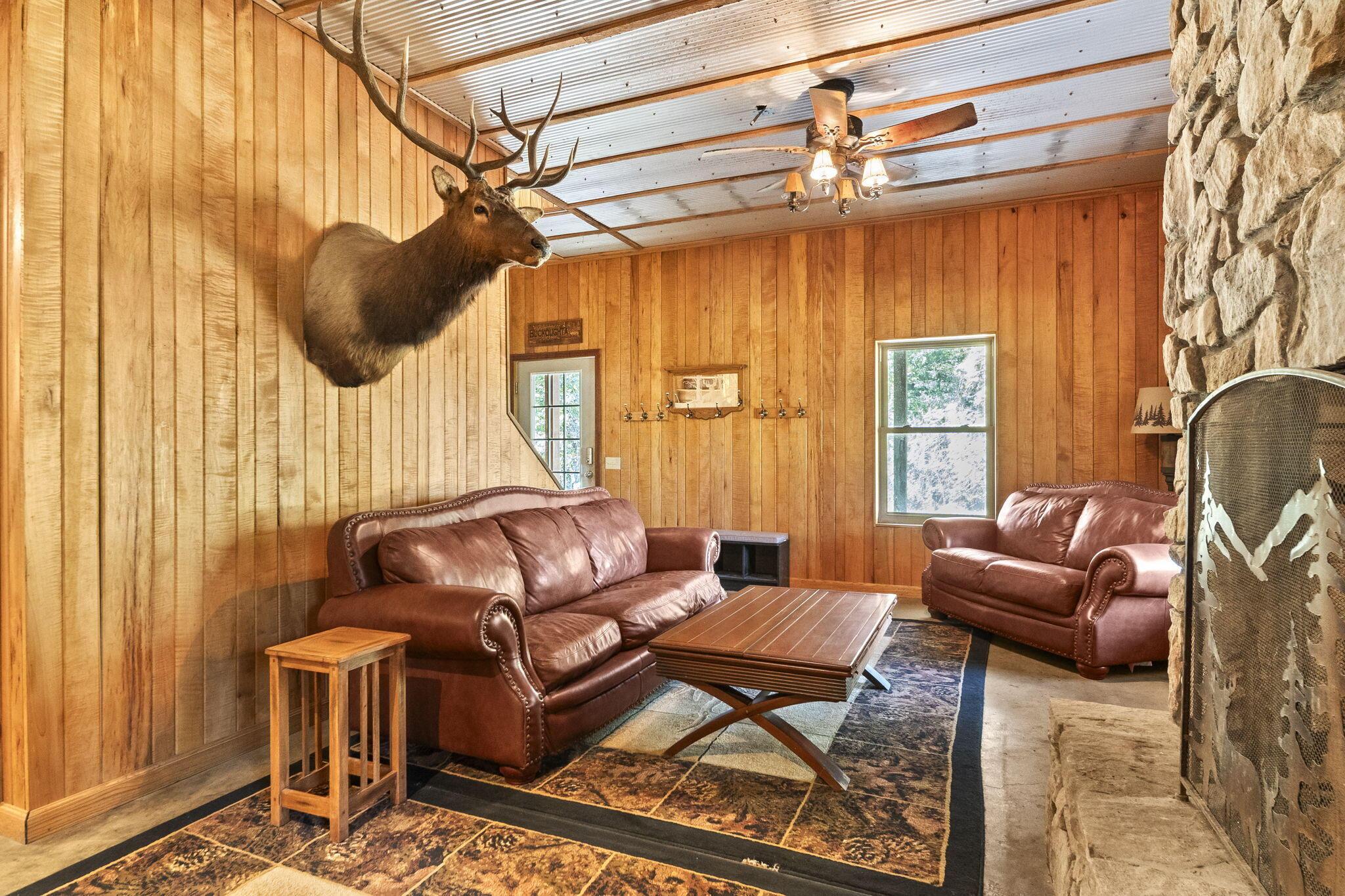 15909 Middlefork Road Property Photo 9