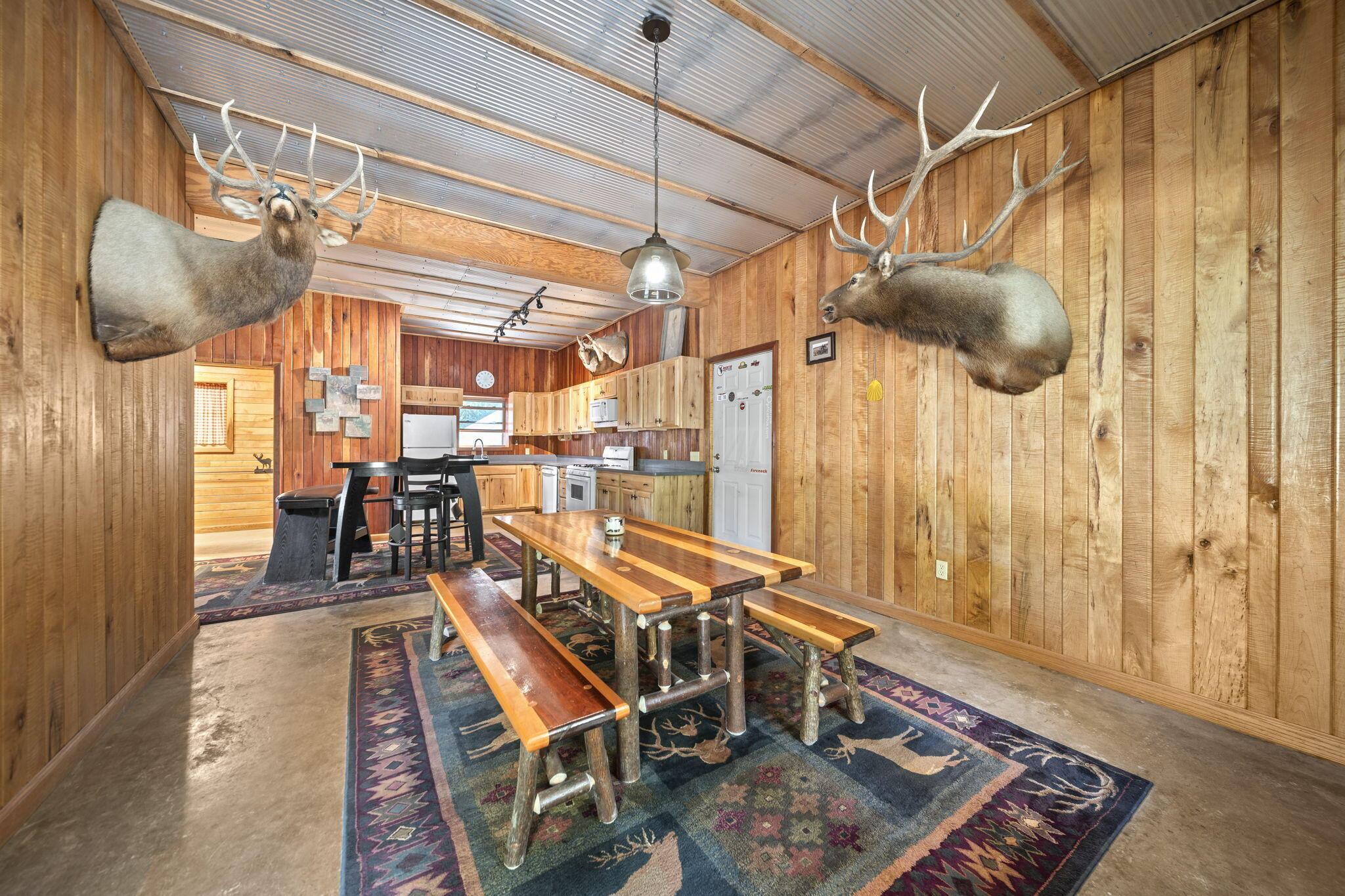 15909 Middlefork Road Property Photo 12
