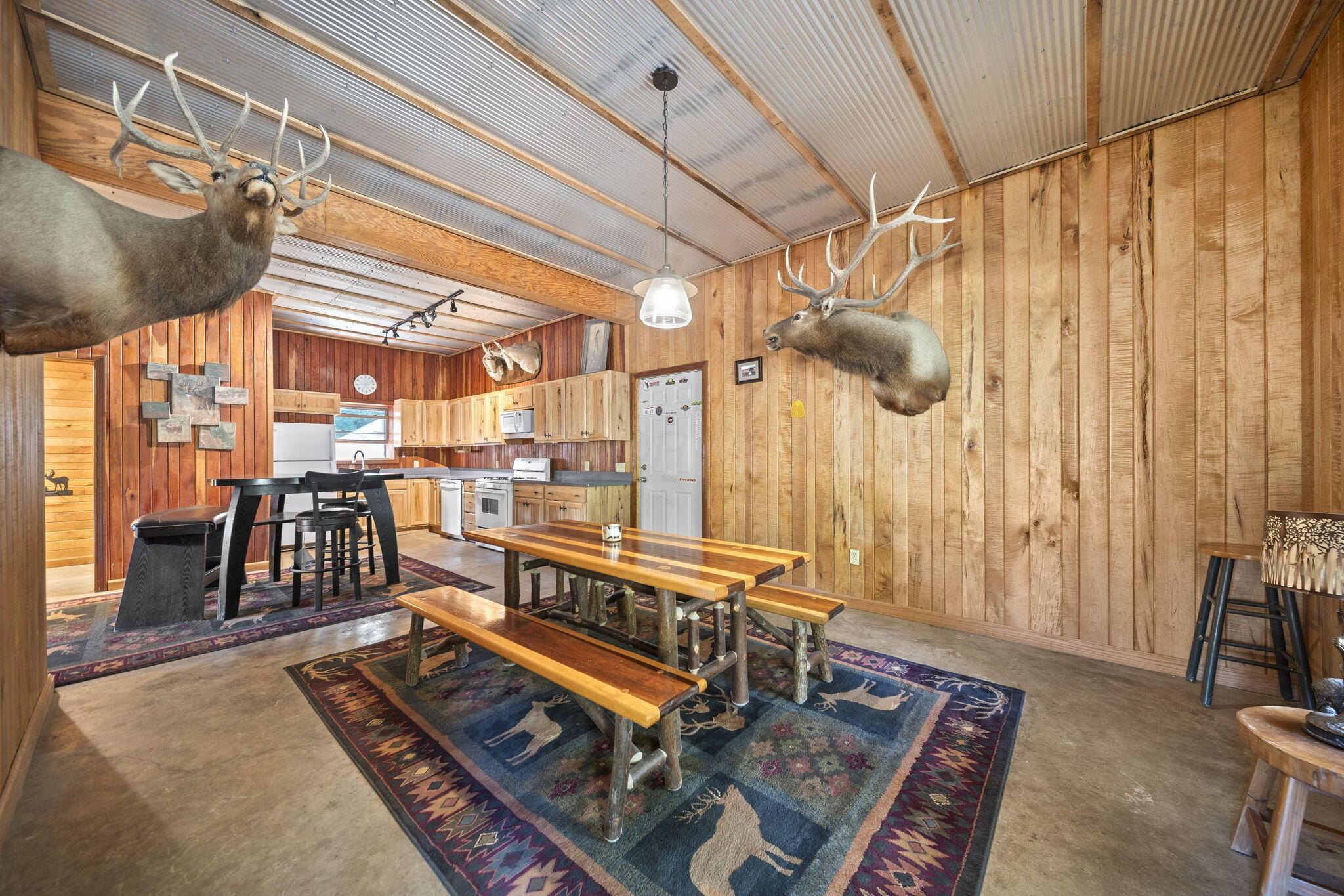 15909 Middlefork Road Property Photo 13