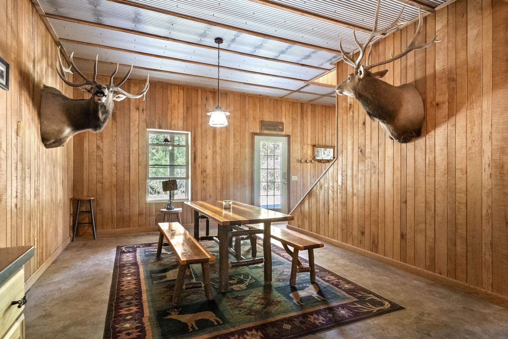 15909 Middlefork Road Property Photo 15