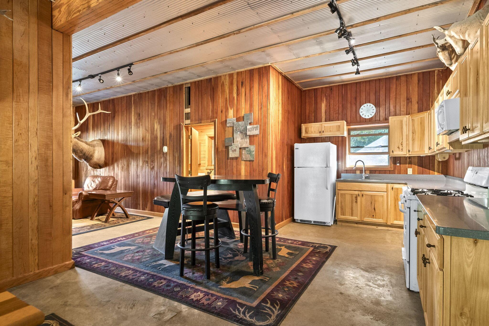 15909 Middlefork Road Property Photo 20