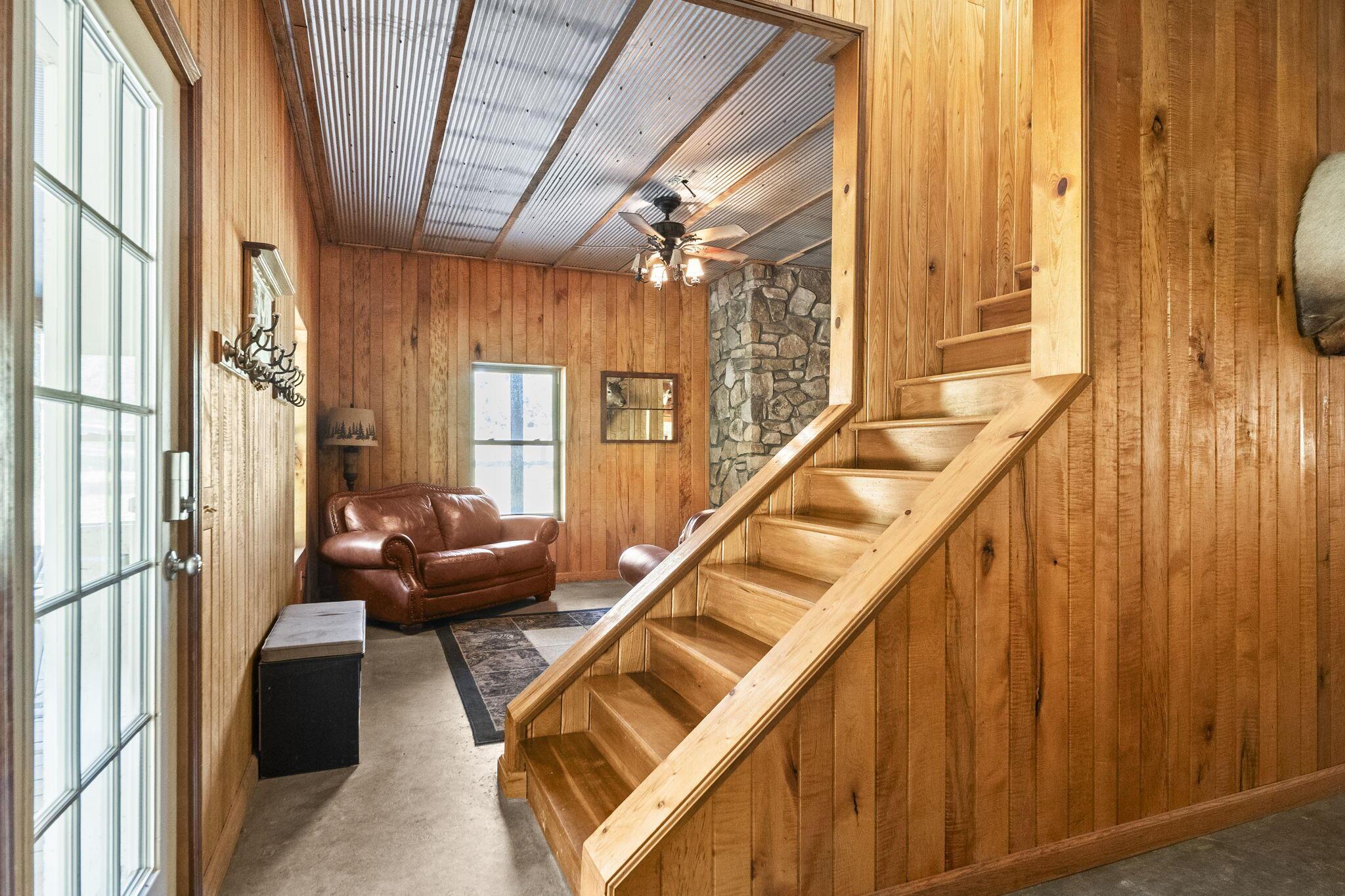 15909 Middlefork Road Property Photo 25