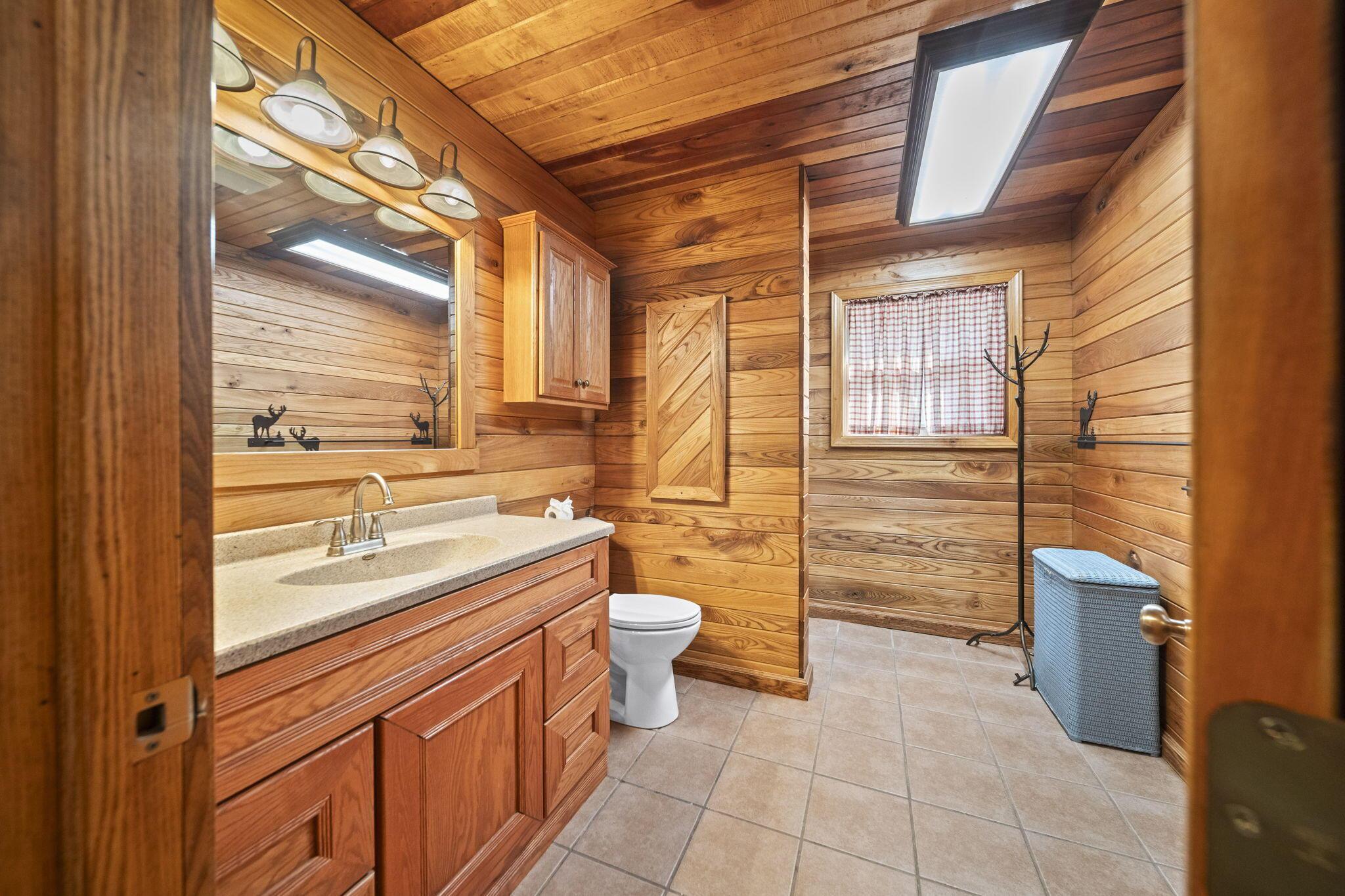 15909 Middlefork Road Property Photo 33