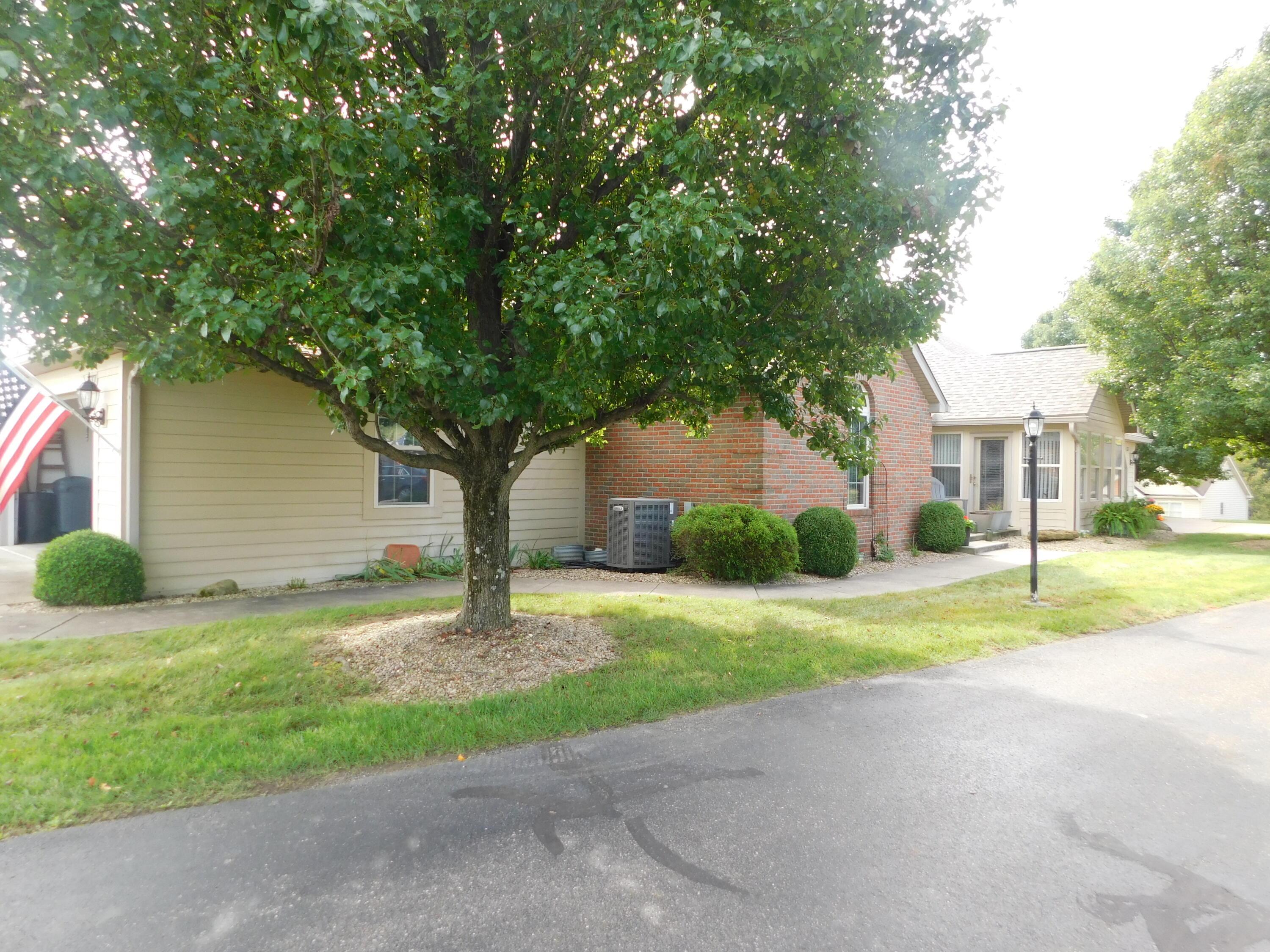 537 Edgehill Circle Property Photo 4