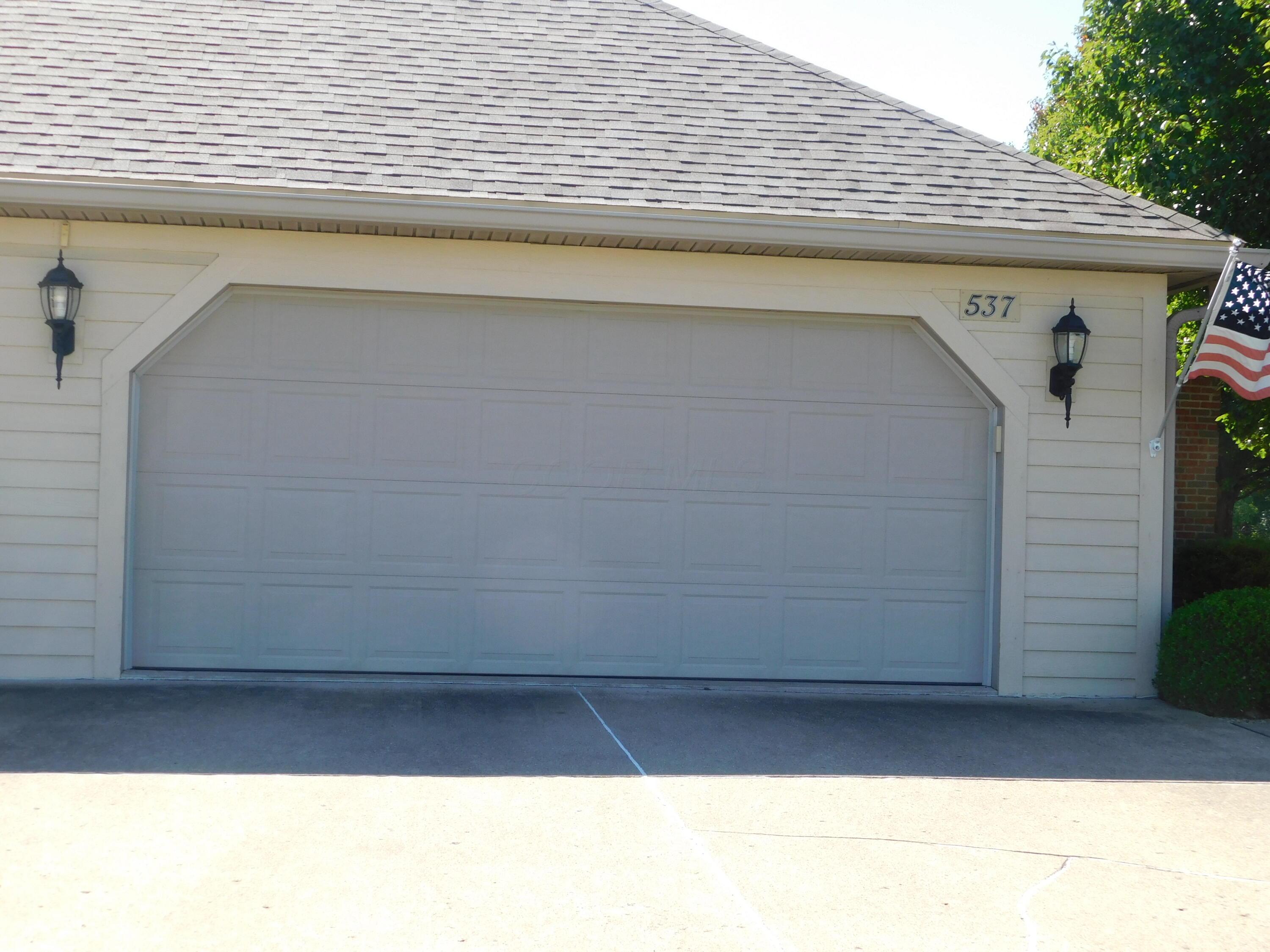 537 Edgehill Circle Property Photo 5