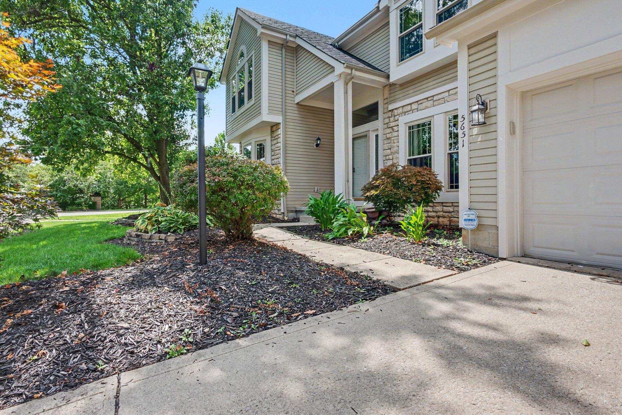 5651 Anglesea Drive Property Photo 4