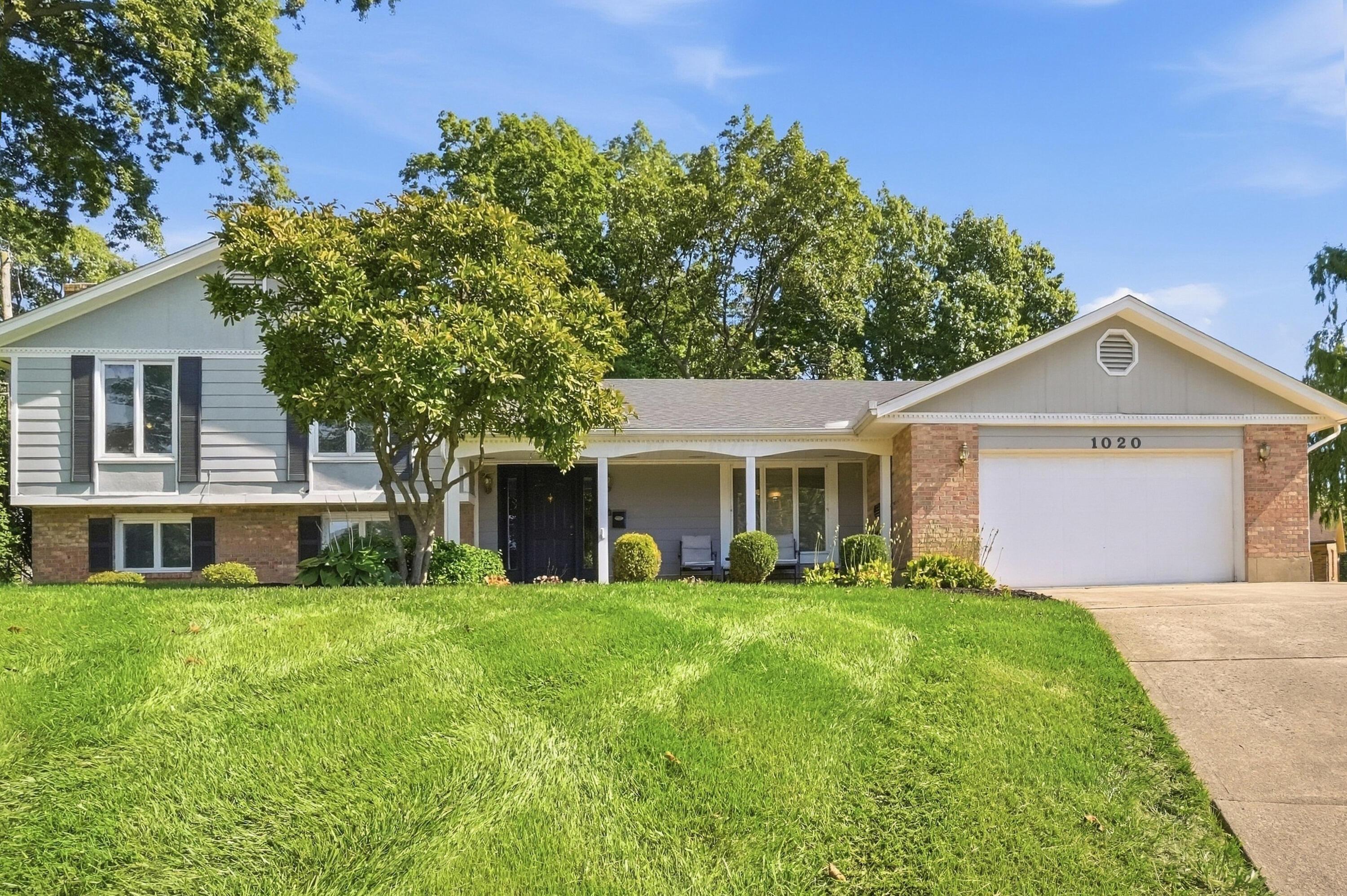 1020 Crestwood Hills Drive Property Photo 1
