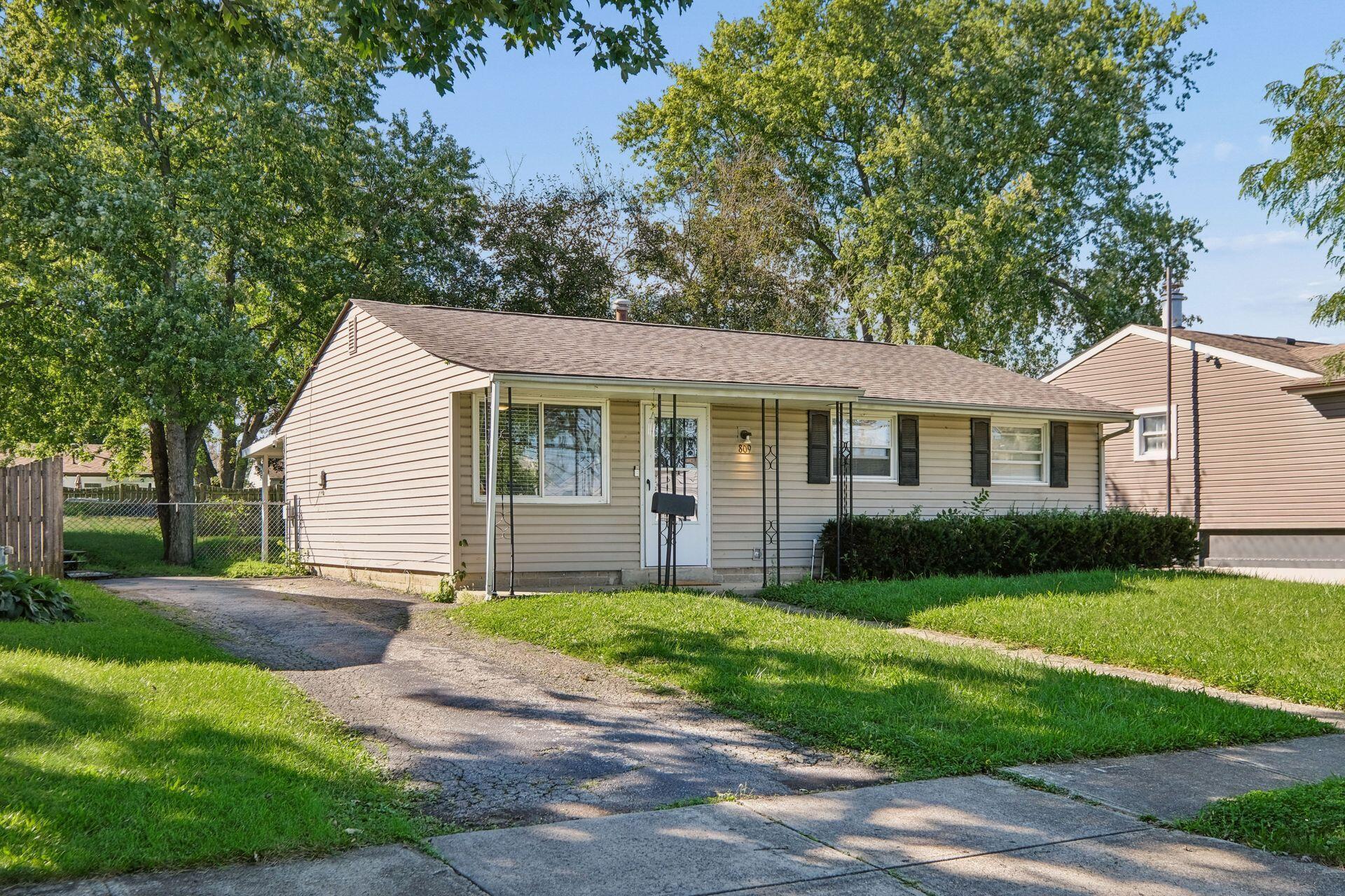 809 Maurine Drive Property Photo 1