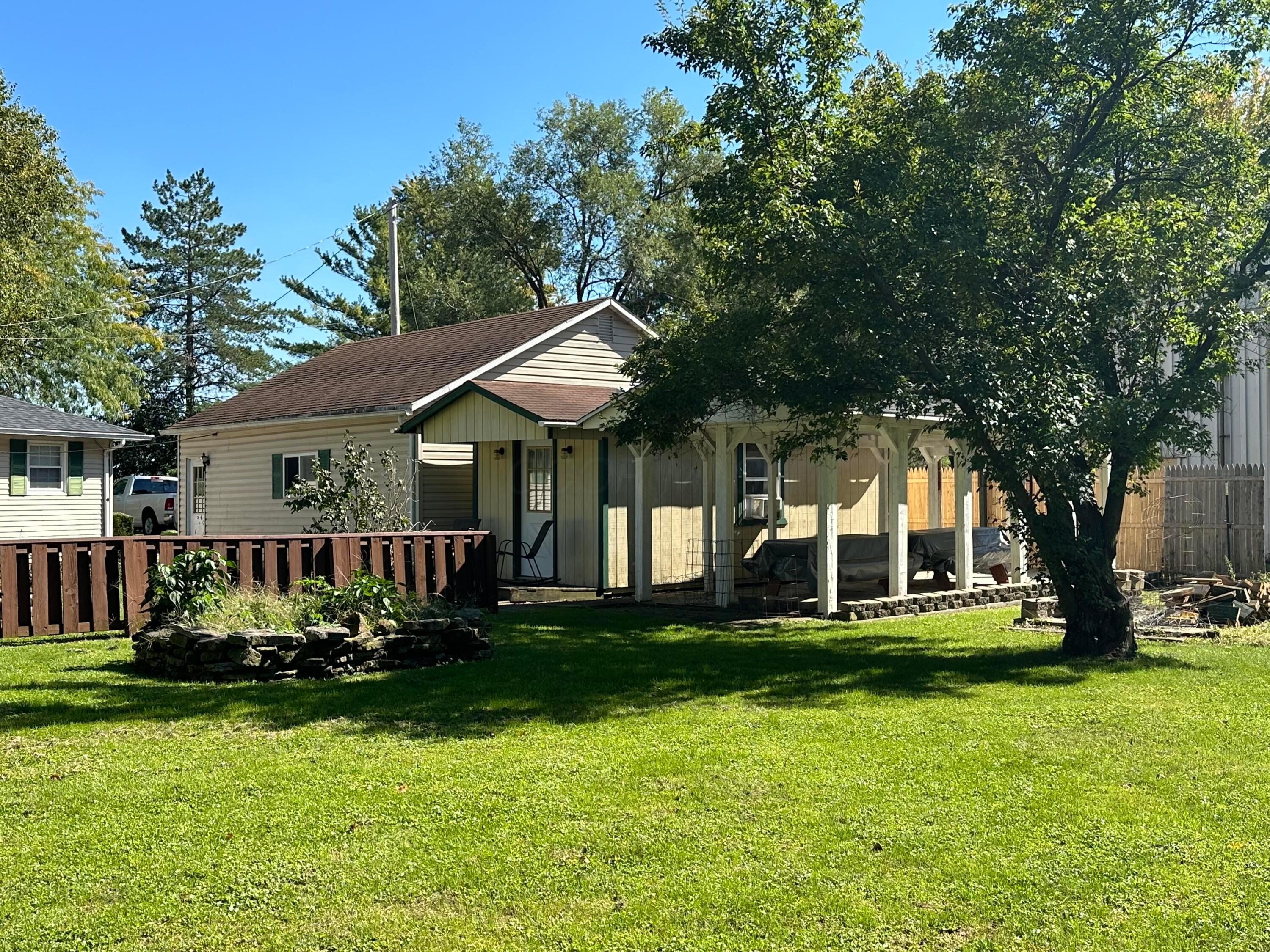 340 S Napoleon Road Property Photo 42