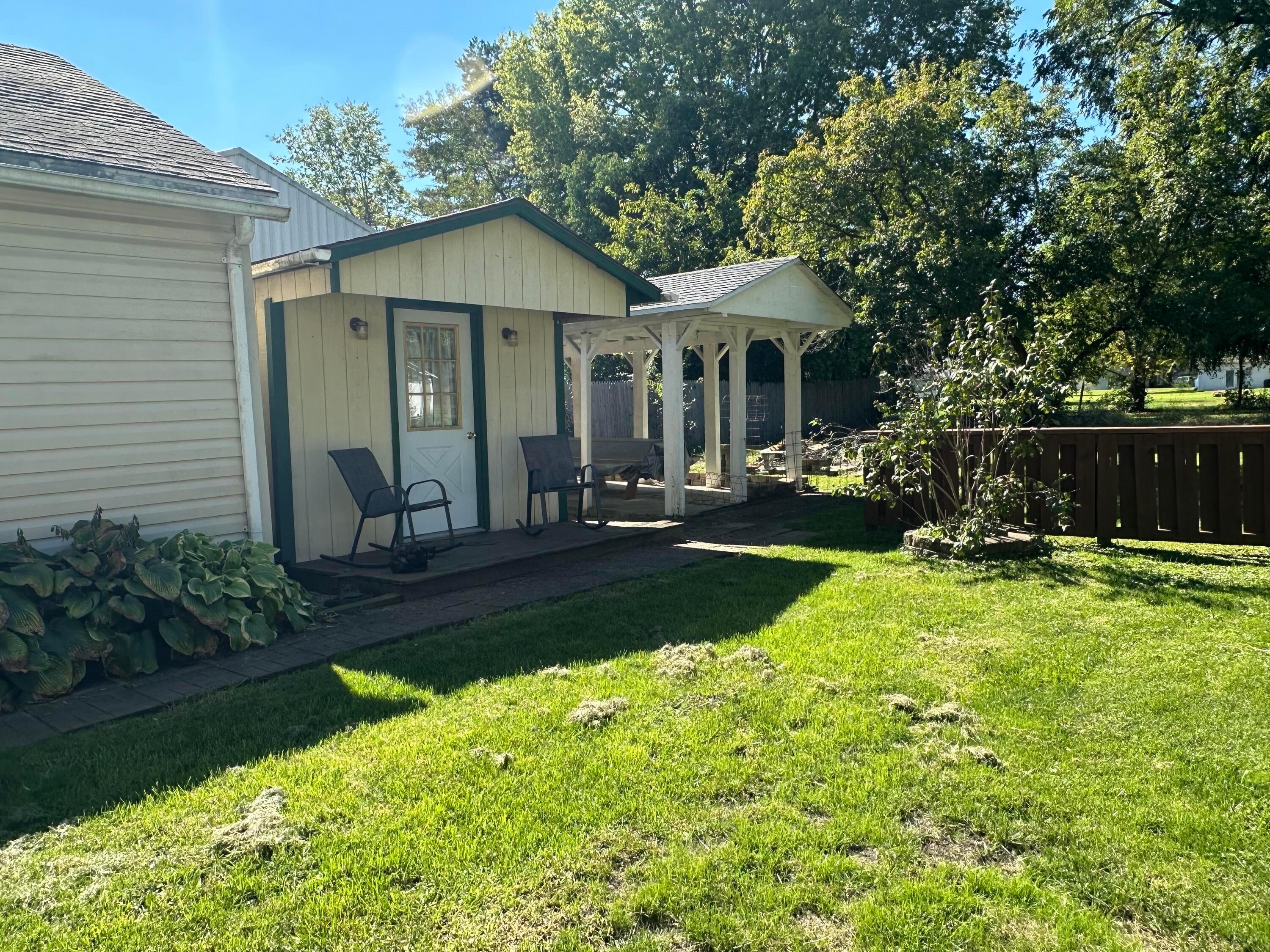 340 S Napoleon Road Property Photo 45