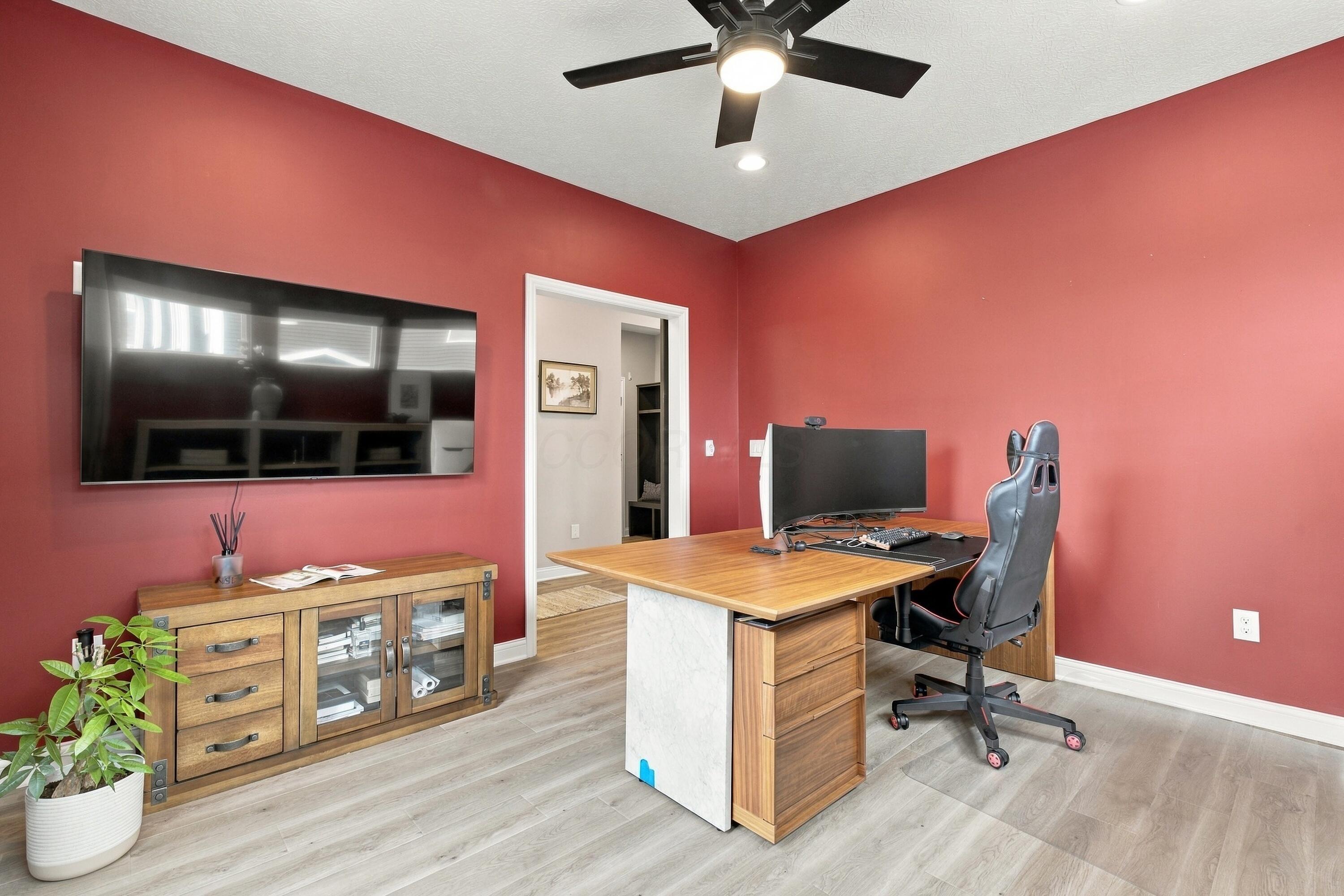 9144 Coe Drive Property Photo 11