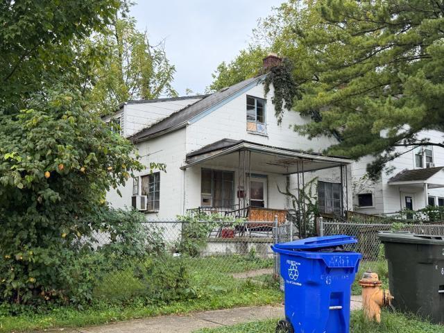 2781 E 6th Avenue Property Photo 3