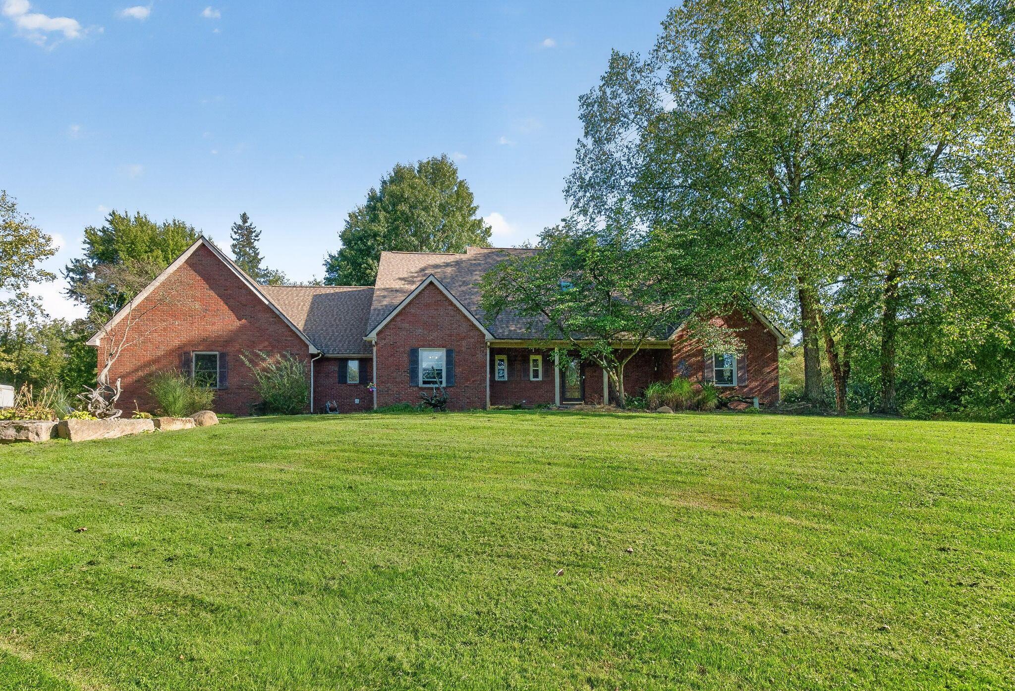 240 Ross Road Property Photo 1