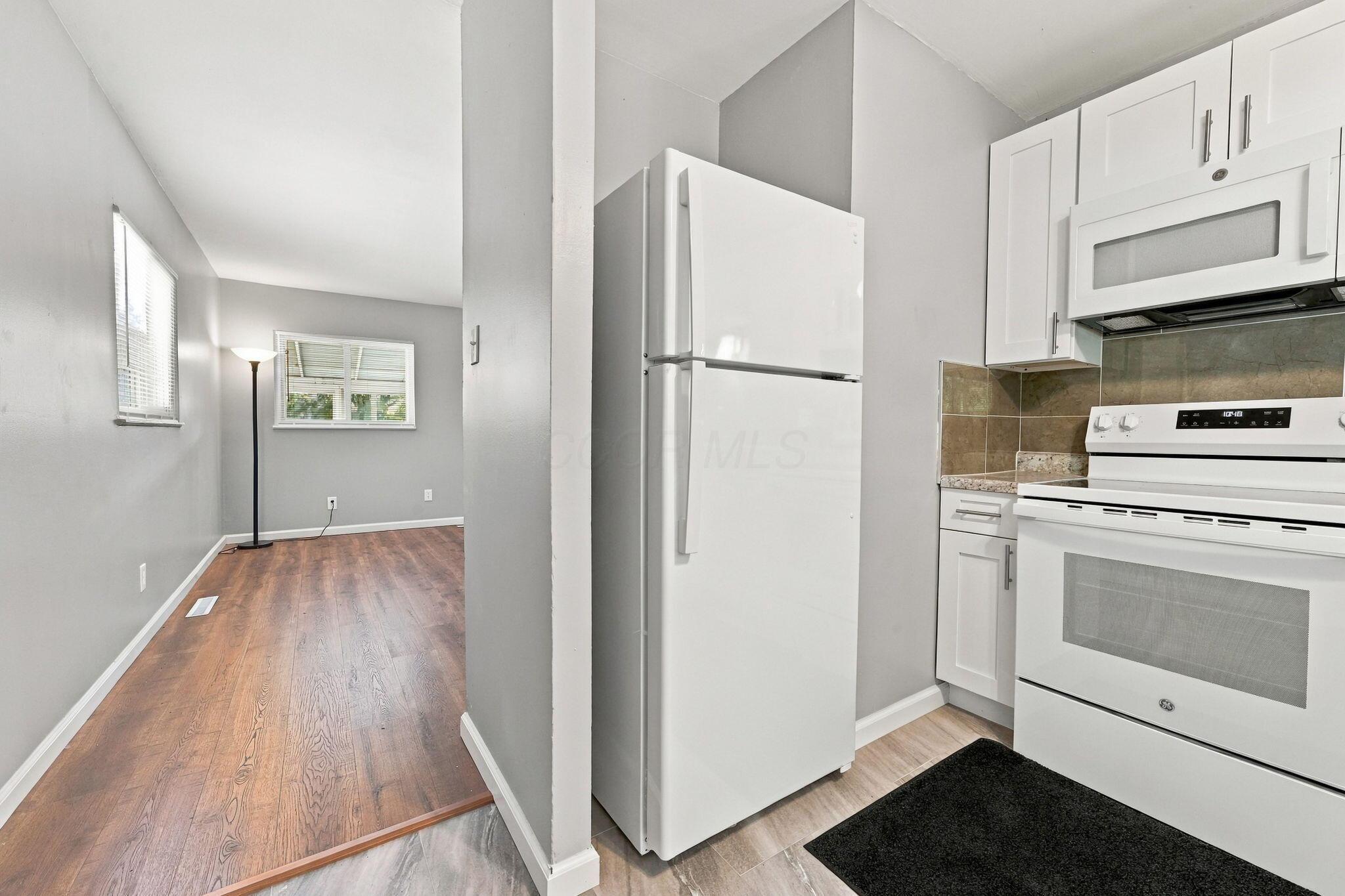3049 Durham Drive Property Photo 5