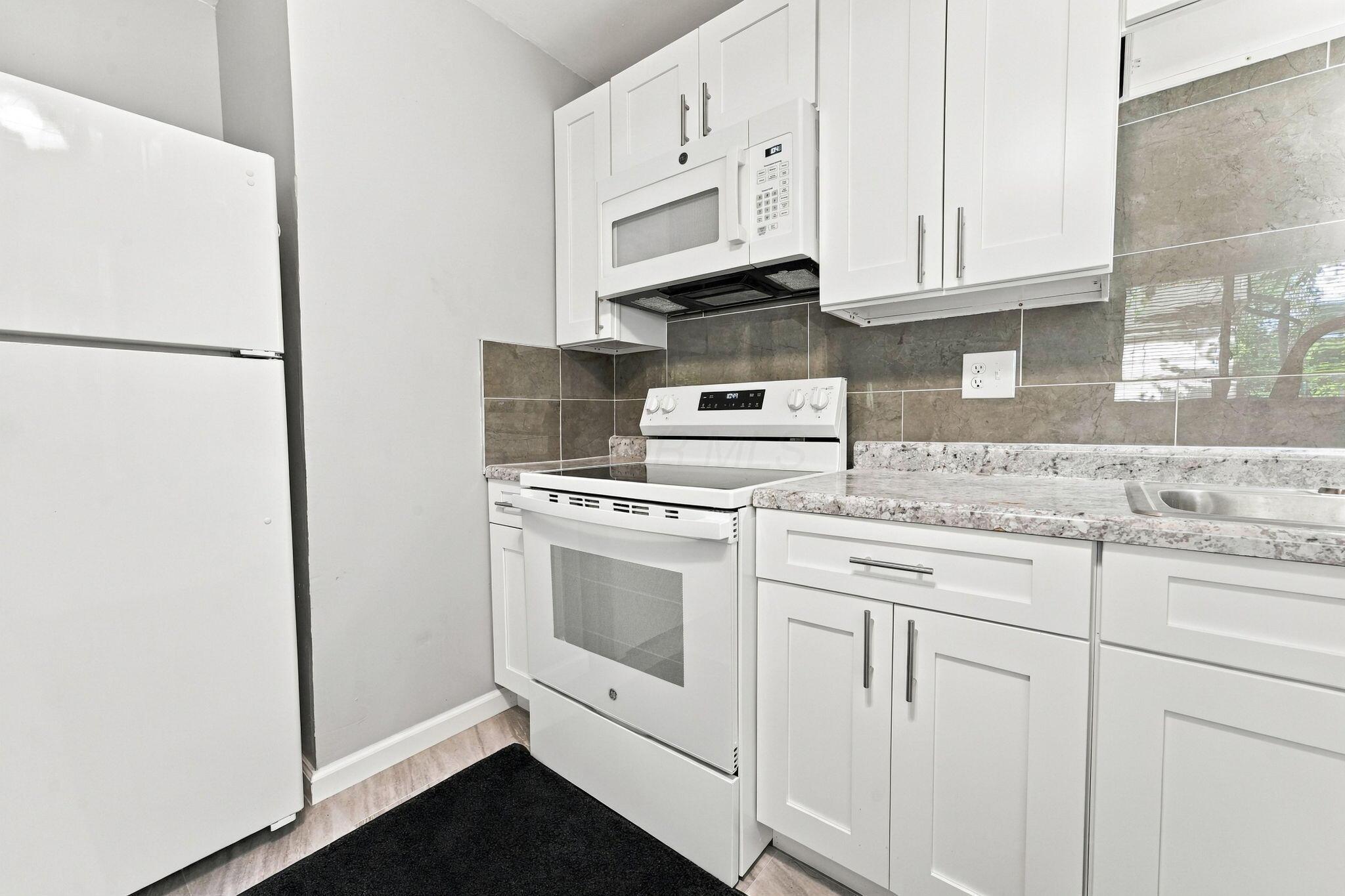 3049 Durham Drive Property Photo 6