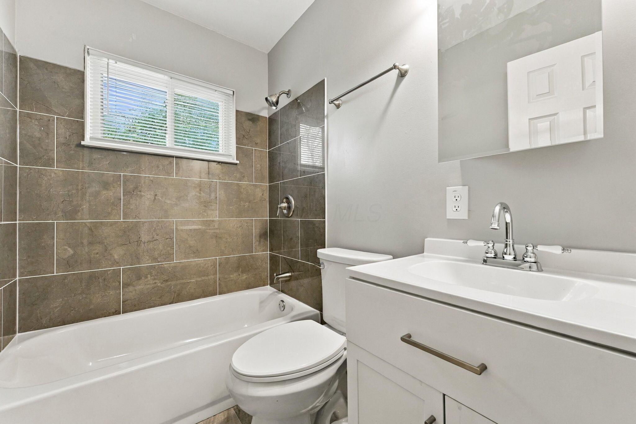 3049 Durham Drive Property Photo 23