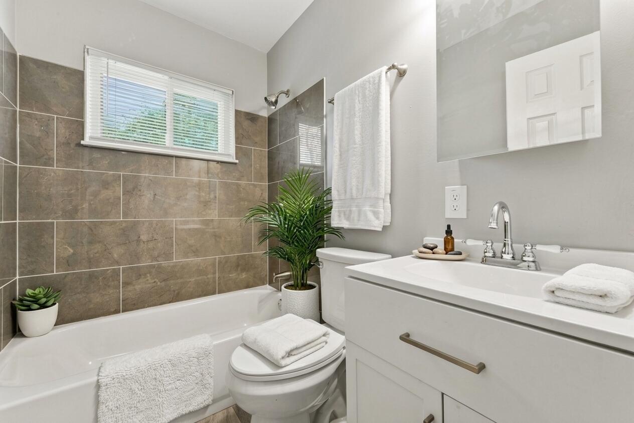 3049 Durham Drive Property Photo 24