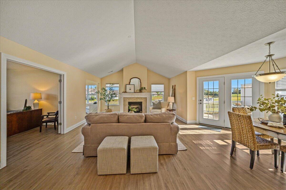 109 Narragansett Drive Property Photo 11