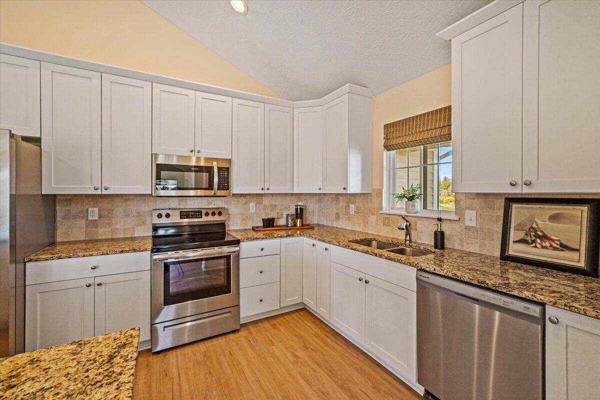 109 Narragansett Drive Property Photo 15