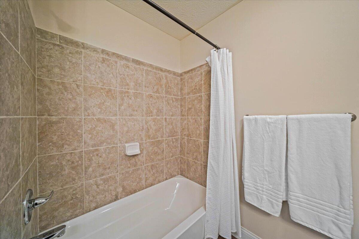 109 Narragansett Drive Property Photo 38