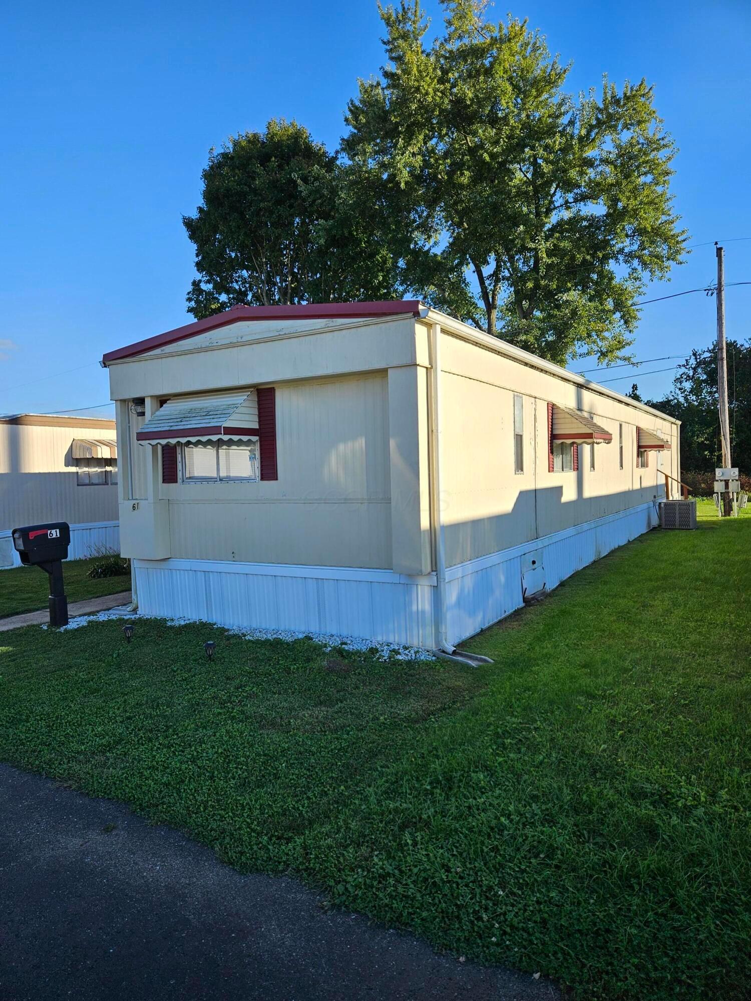 1570 E Main Street, 61 Property Photo 1