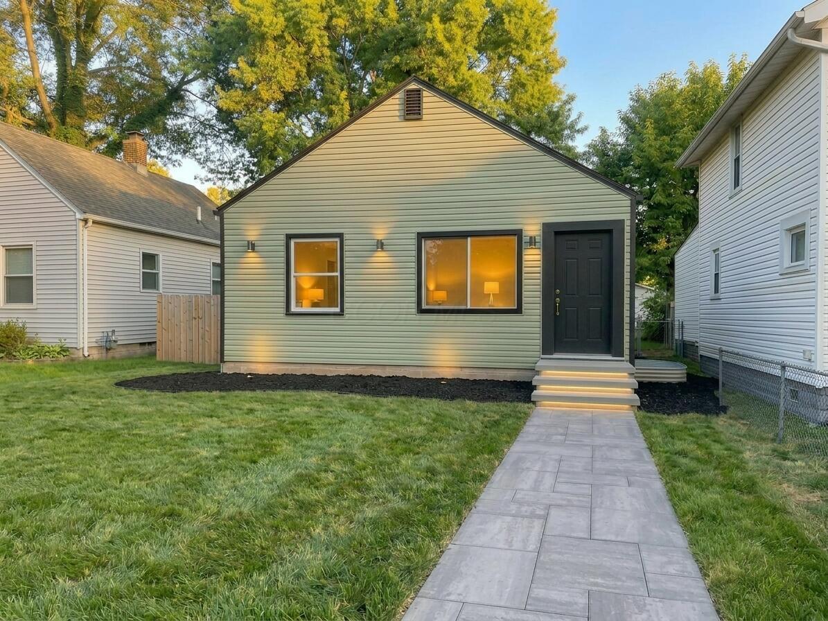 1452 Manchester Avenue Property Photo 1