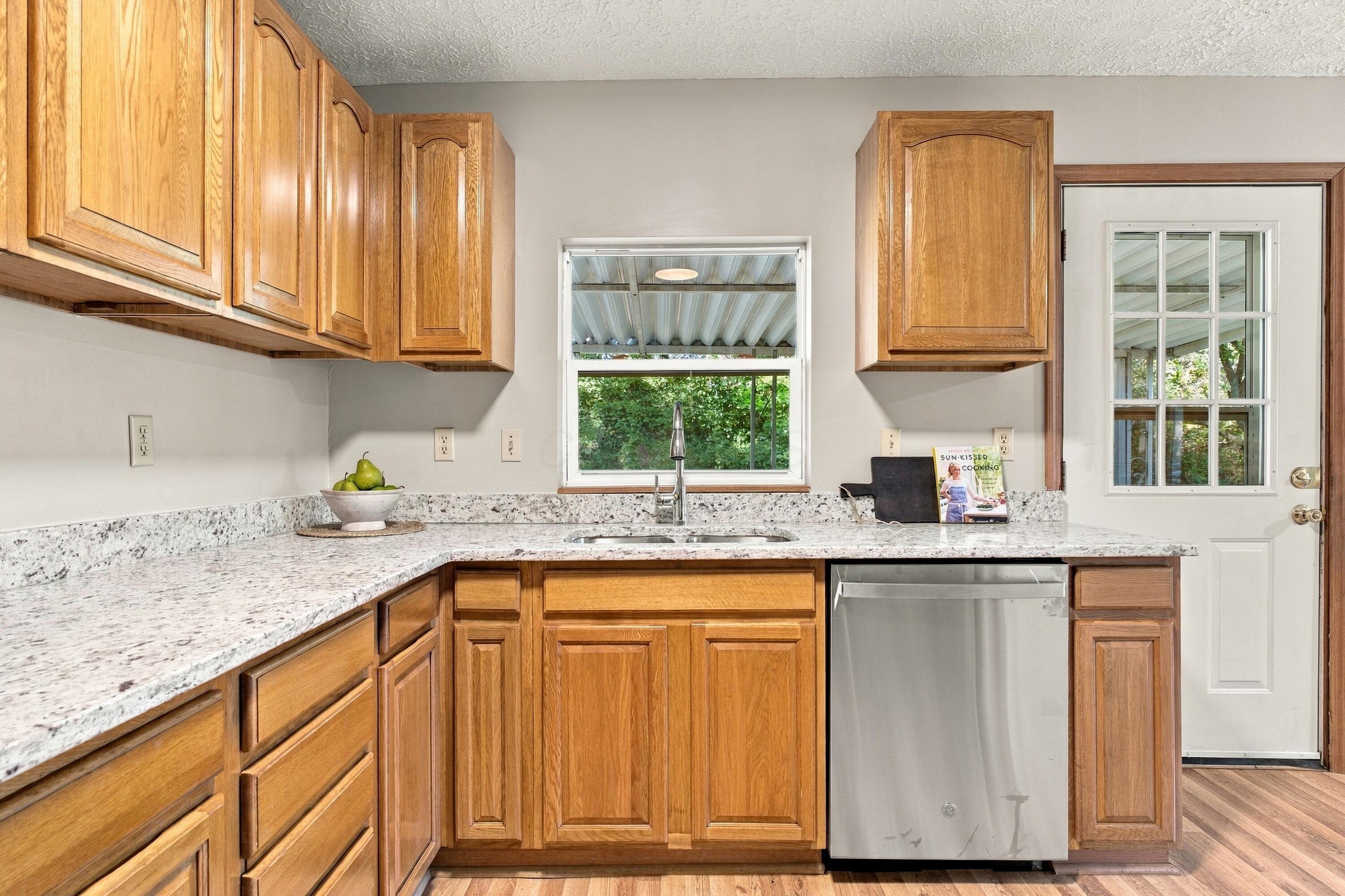 2533 Brooklyn Road Property Photo 13