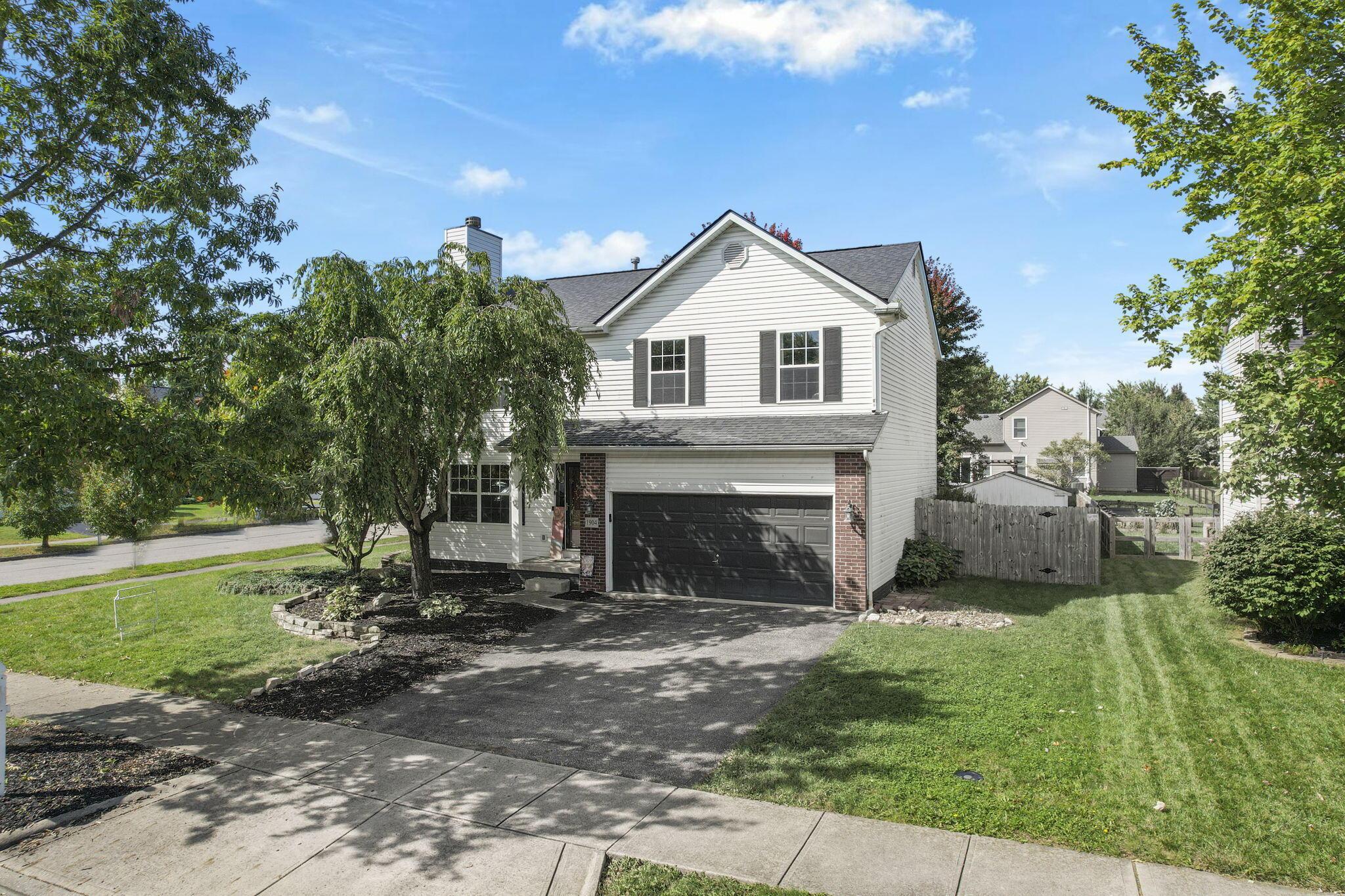 1904 Ashburn Drive Property Photo 1