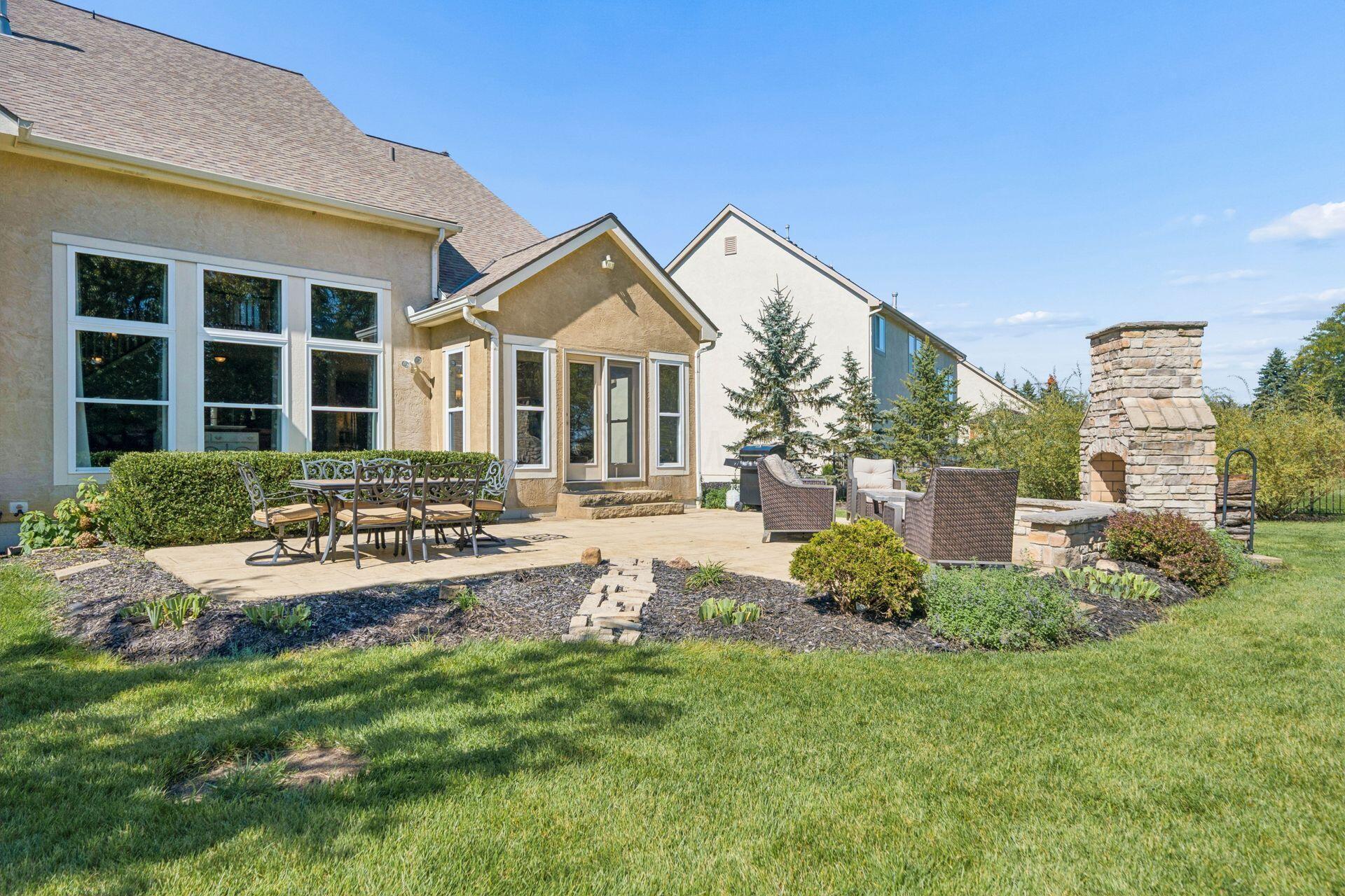 3610 Hickory Rock Drive Property Photo 4