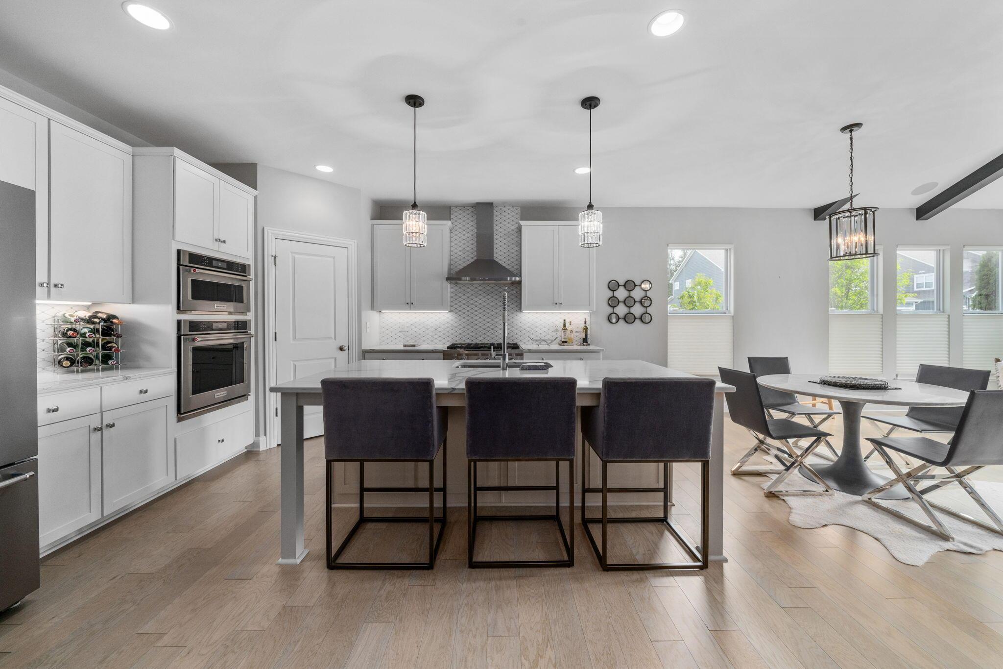 2596 Clemton Park E Property Photo 18