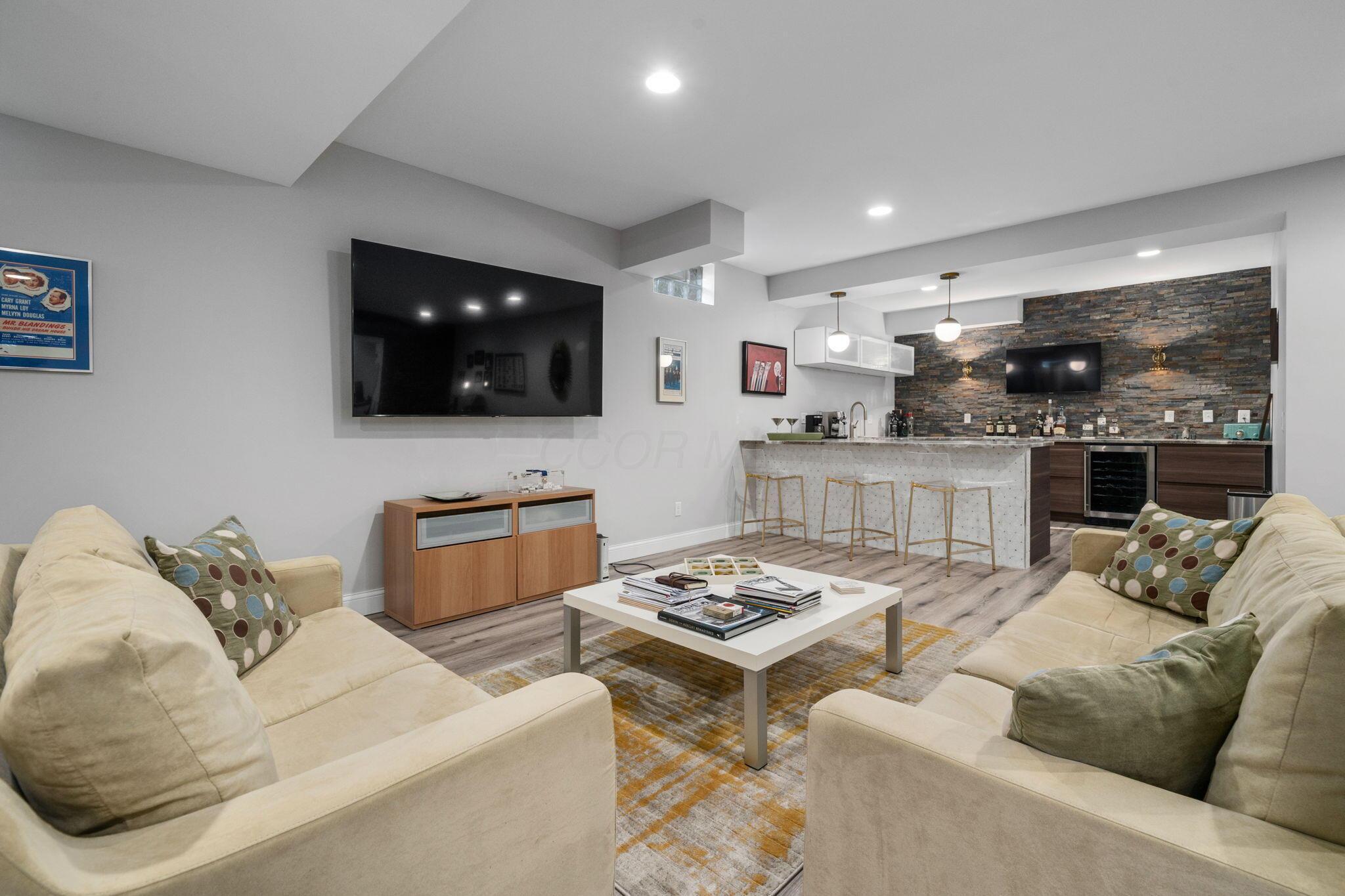 2596 Clemton Park E Property Photo 50