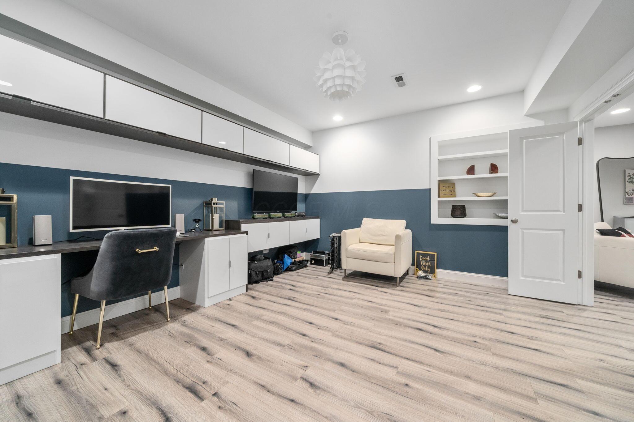 2596 Clemton Park E Property Photo 63