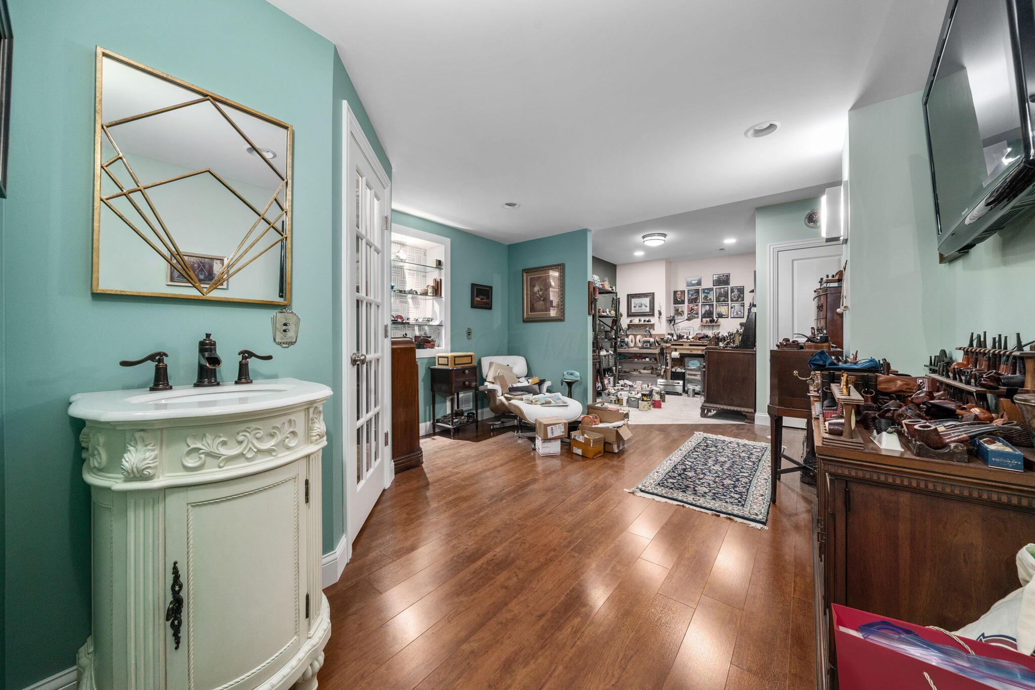 2596 Clemton Park E Property Photo 66