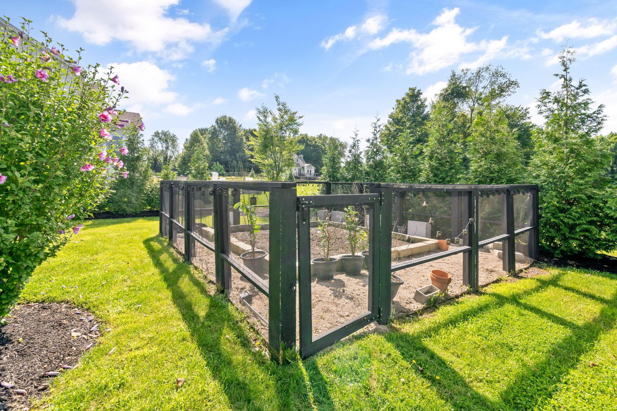 2596 Clemton Park E Property Photo 75