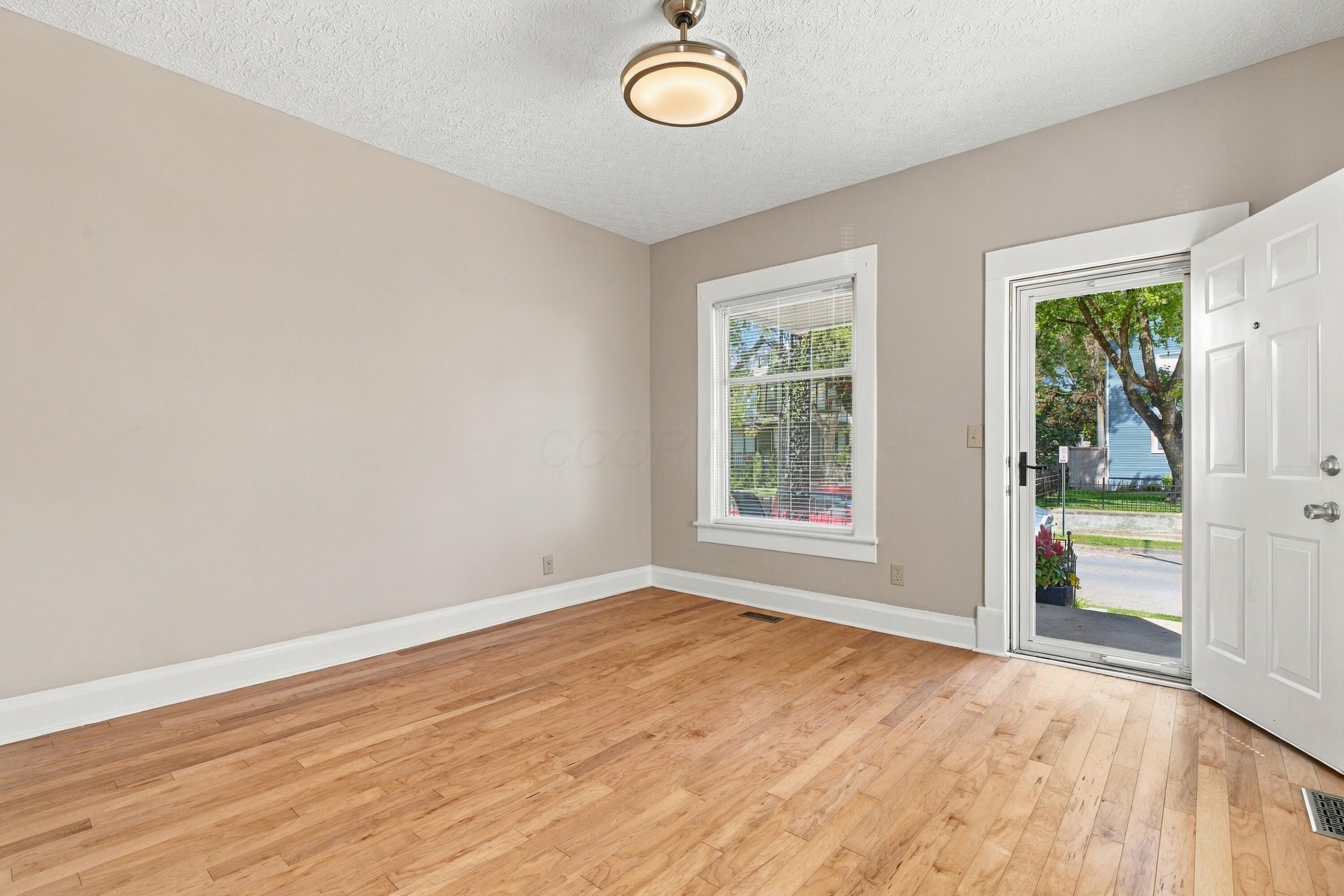 353 E Morrill Avenue Property Photo 6