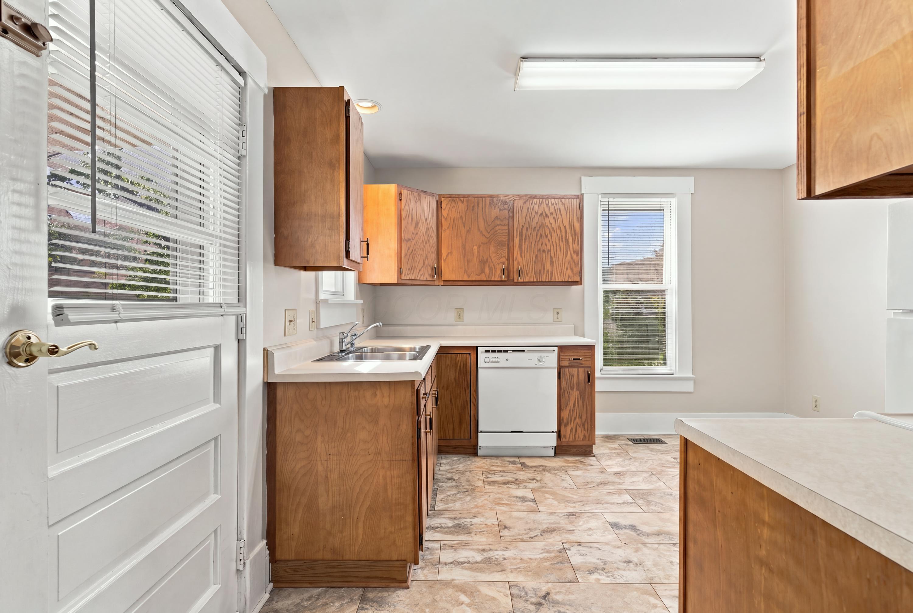 353 E Morrill Avenue Property Photo 18