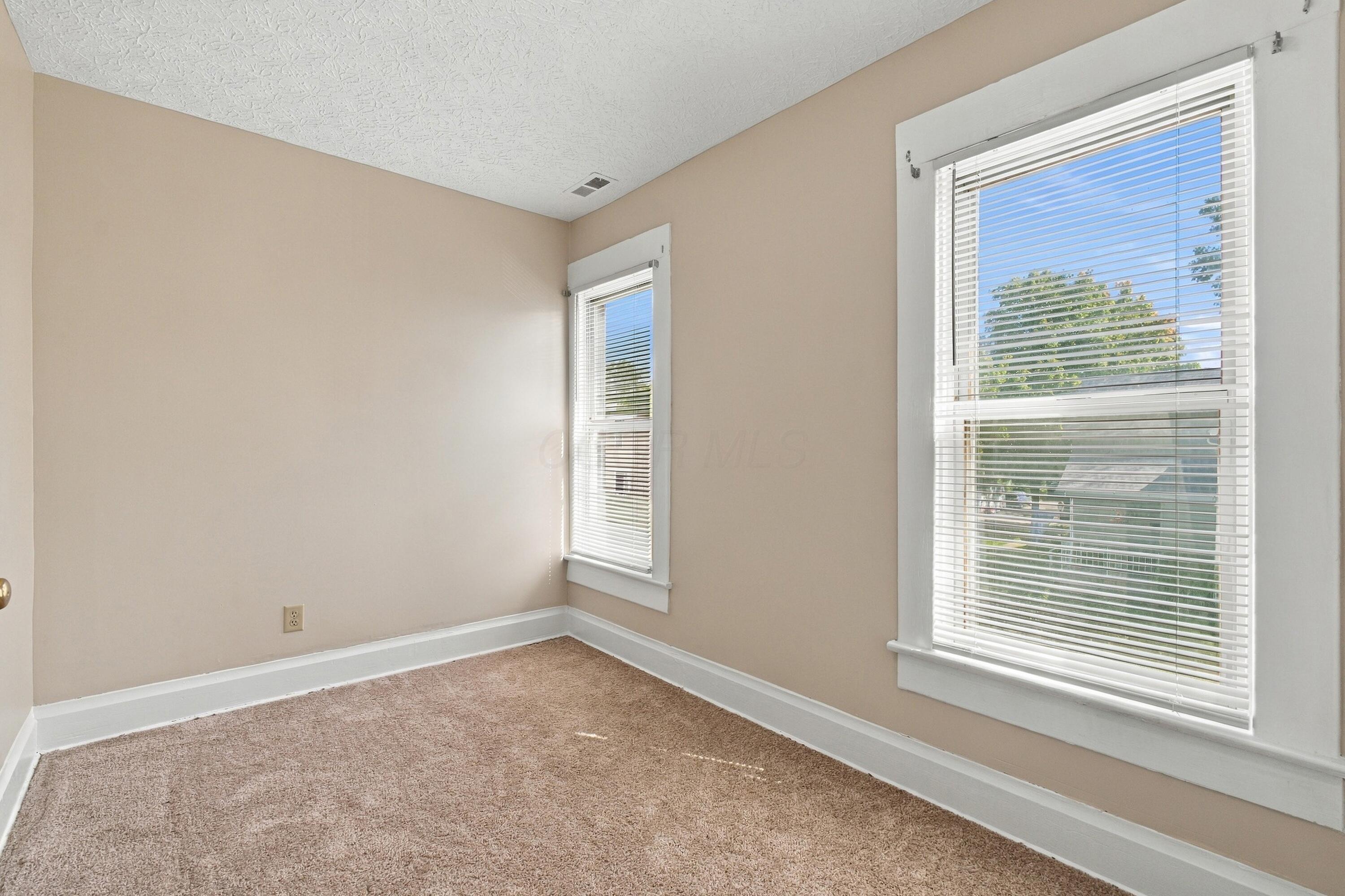 353 E Morrill Avenue Property Photo 35