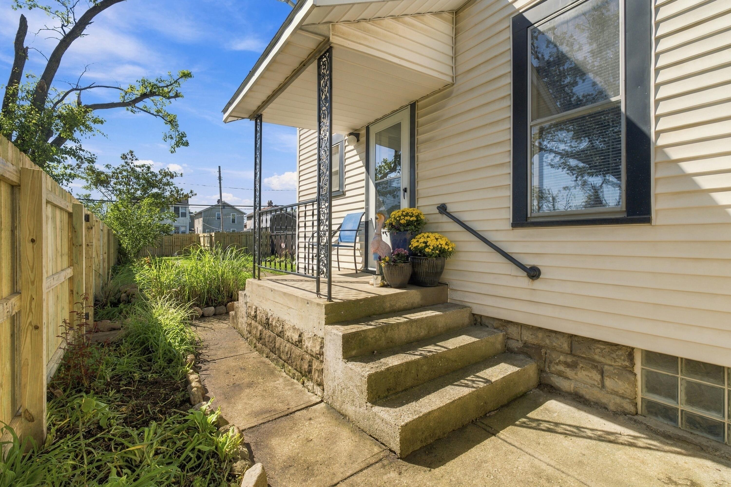 353 E Morrill Avenue Property Photo 37