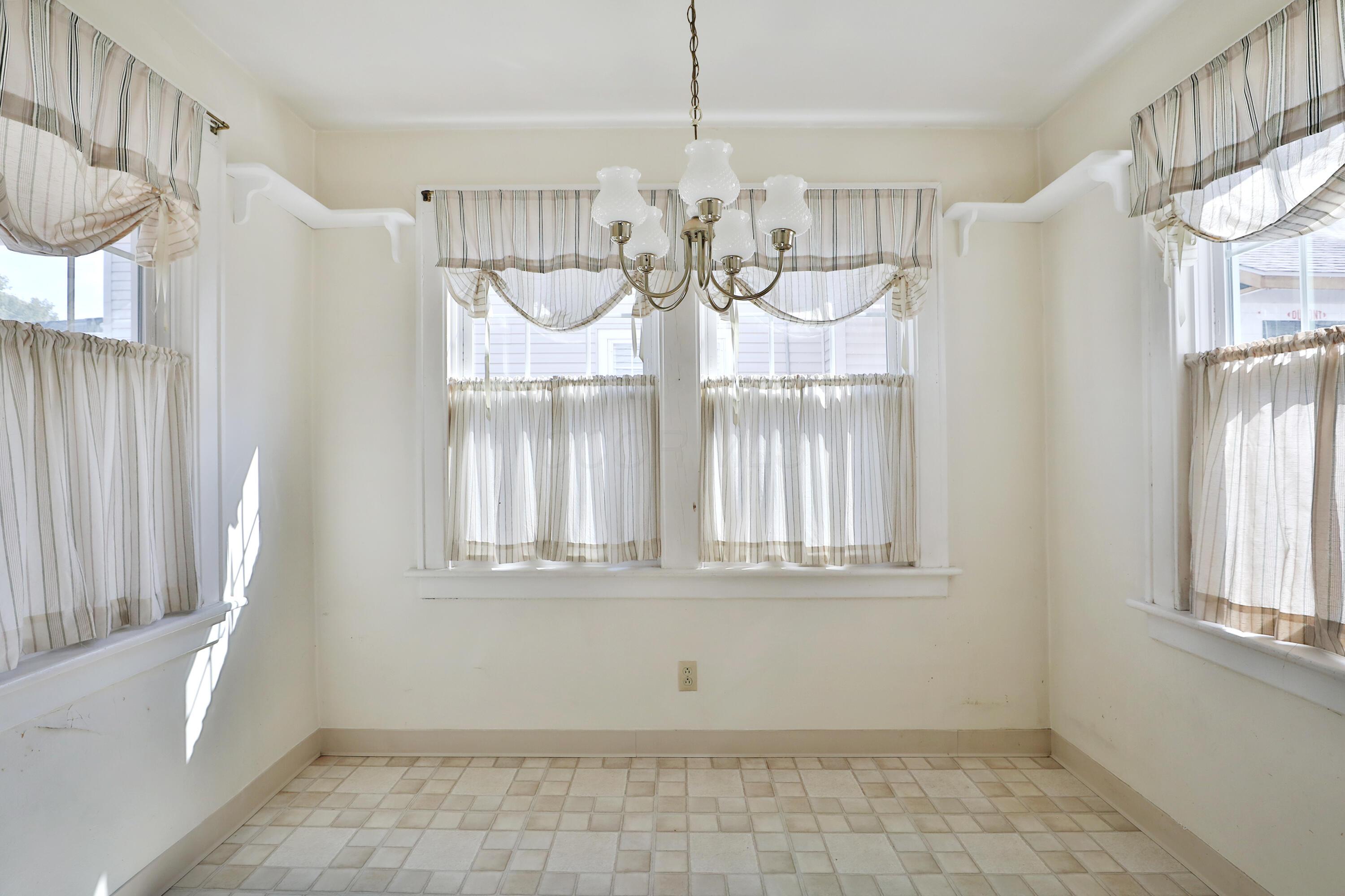 41 E Dunedin Road Property Photo 18