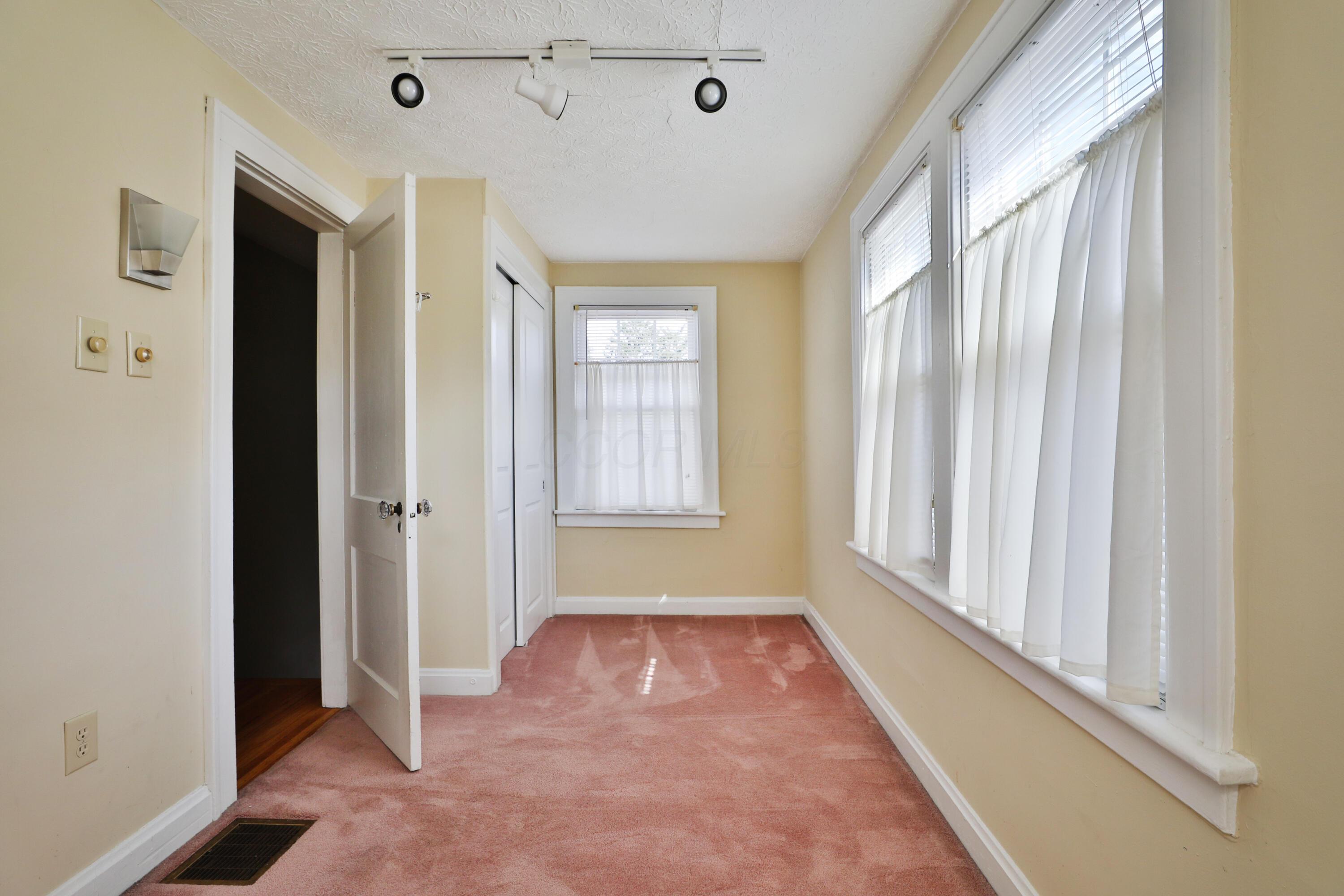 41 E Dunedin Road Property Photo 32