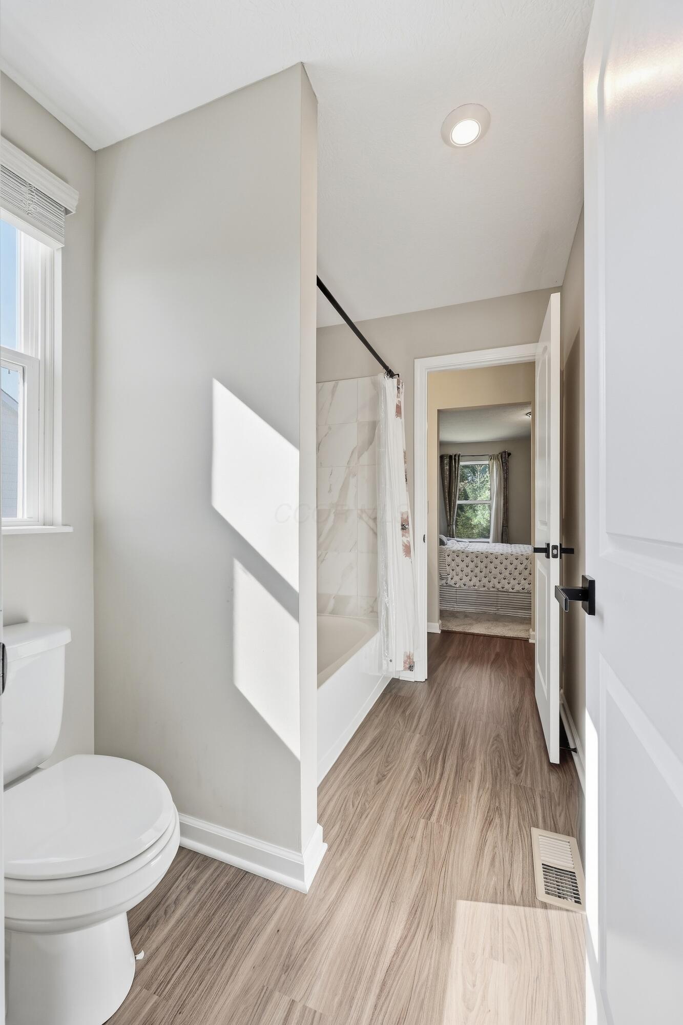 10228 Durham Court Property Photo 17