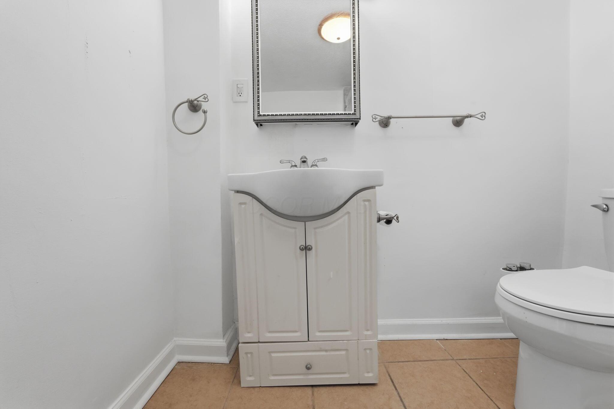 546 E Jenkins Avenue Property Photo 10