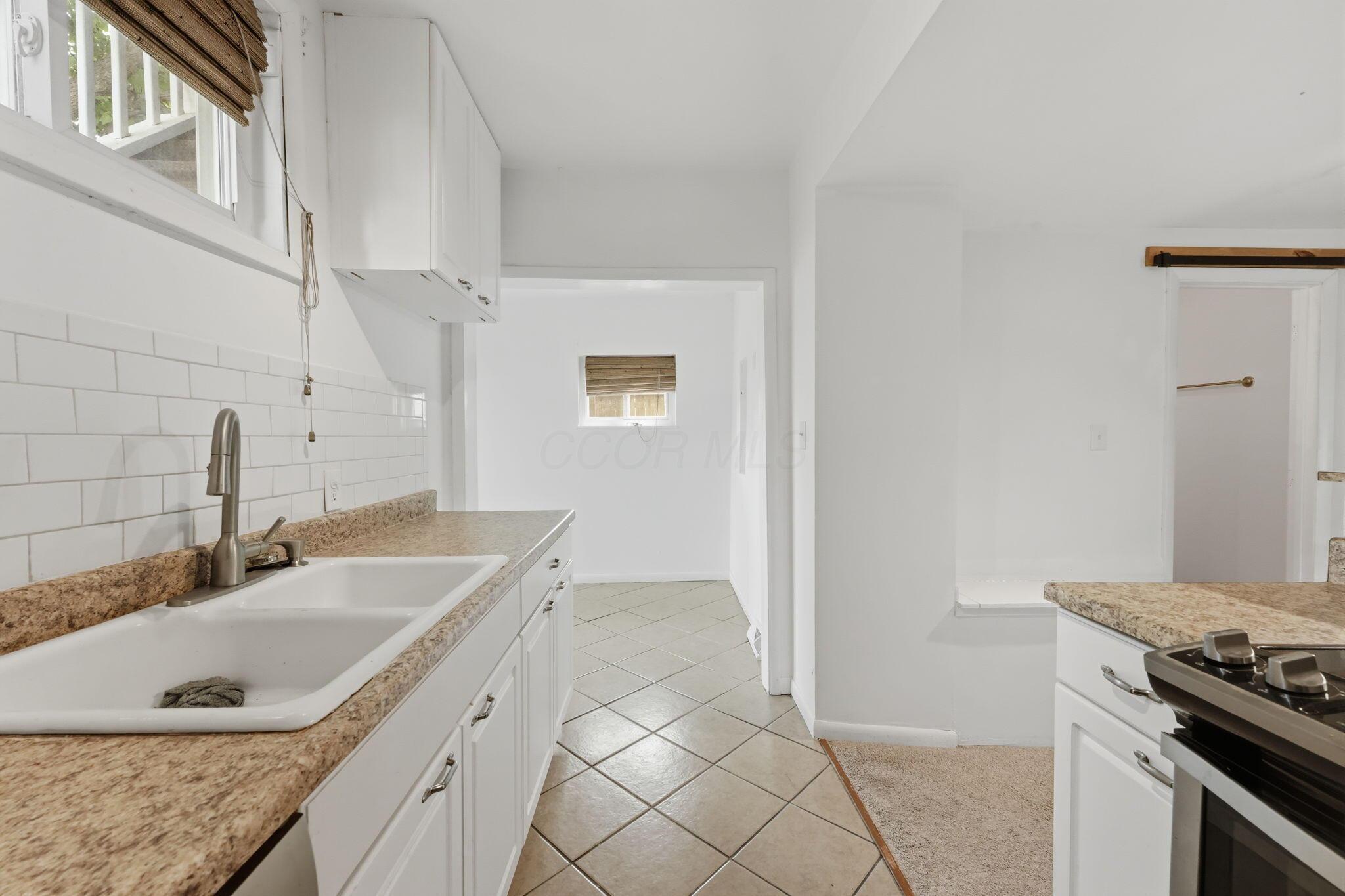 546 E Jenkins Avenue Property Photo 75