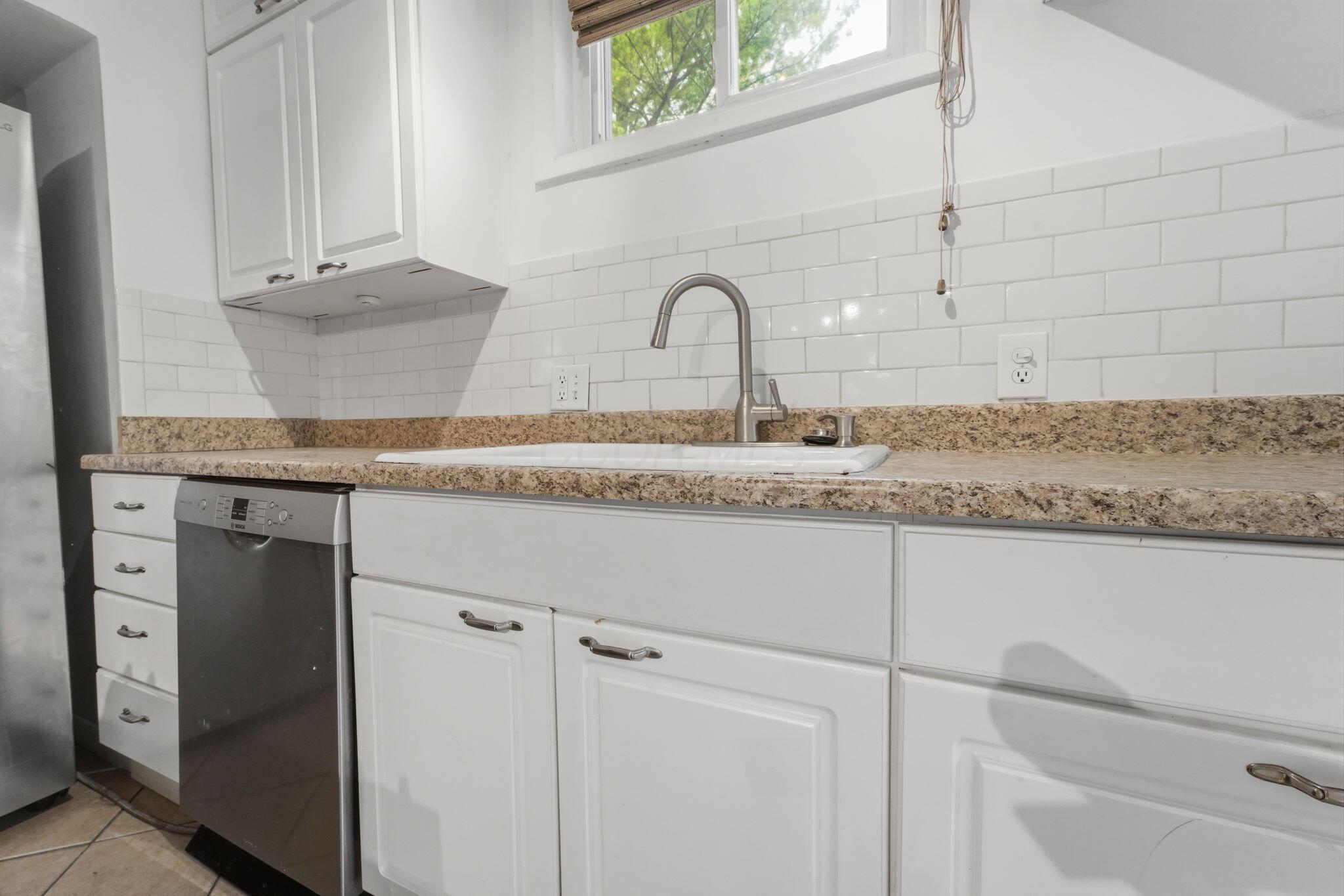 546 E Jenkins Avenue Property Photo 76