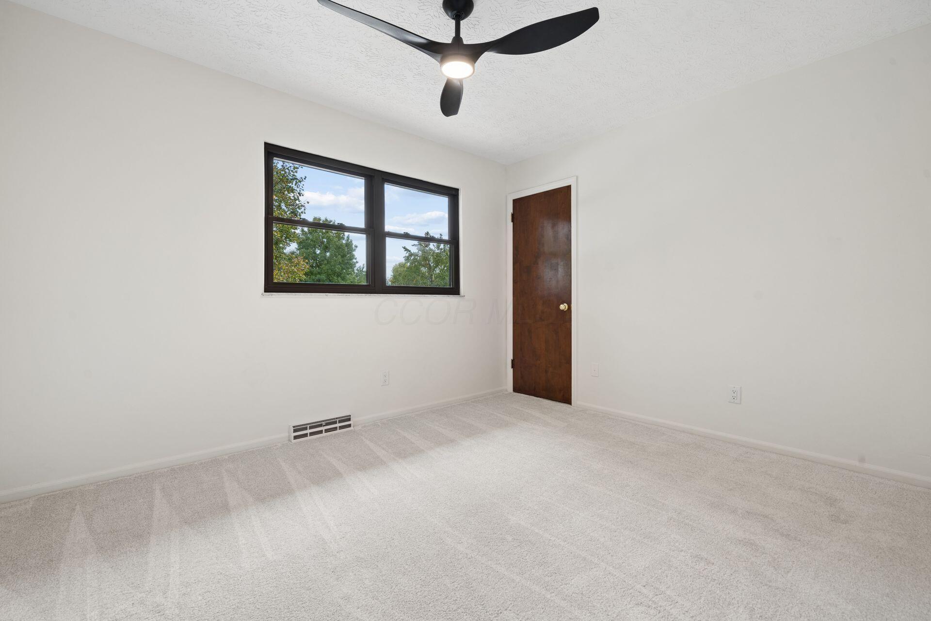 2900 Granada Hills Drive Property Photo 24