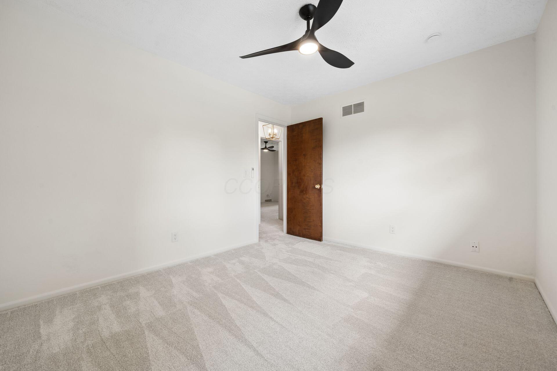 2900 Granada Hills Drive Property Photo 29