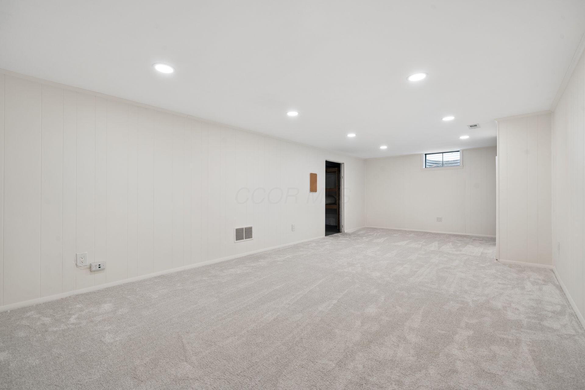 2900 Granada Hills Drive Property Photo 40