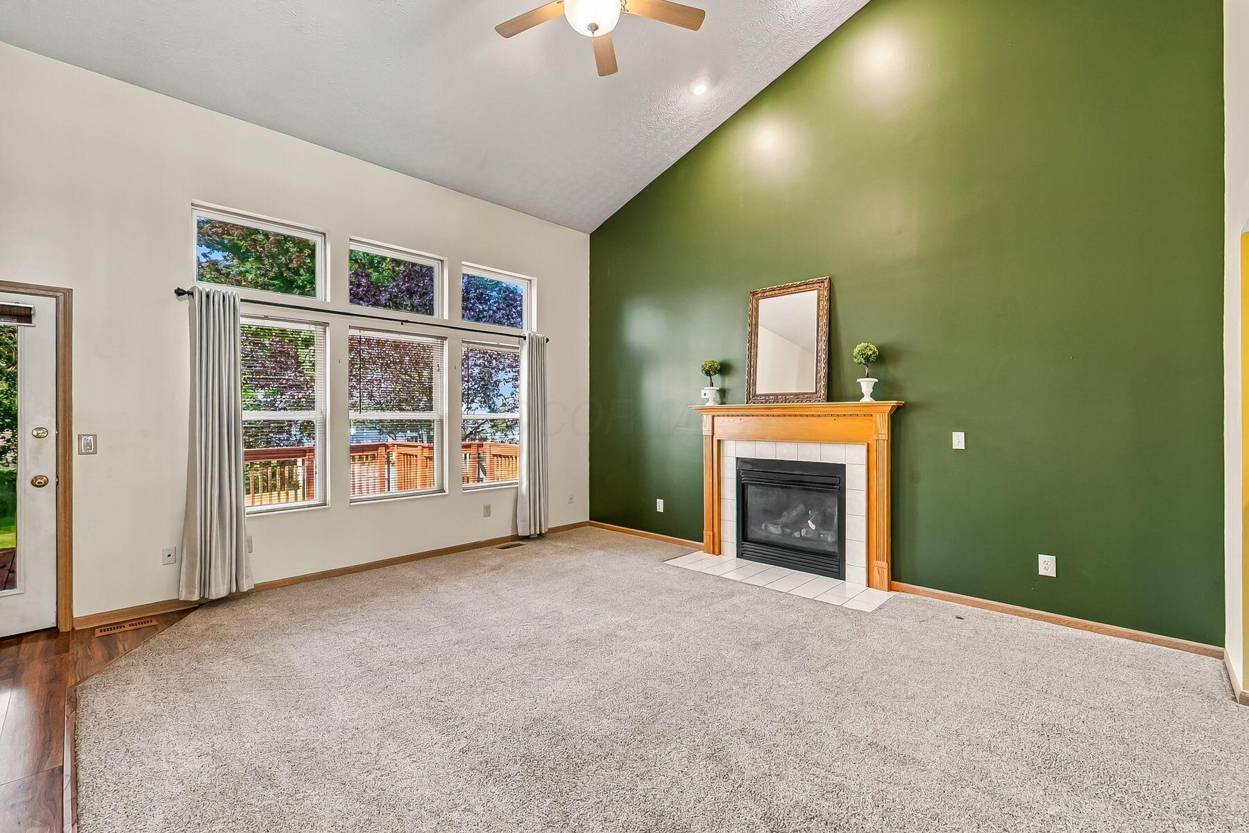 1143 Insco Loop Property Photo 8
